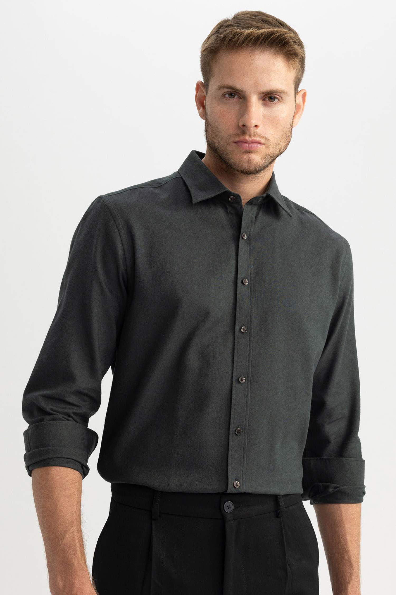 قميص بولو كم طويل مودرن فيت