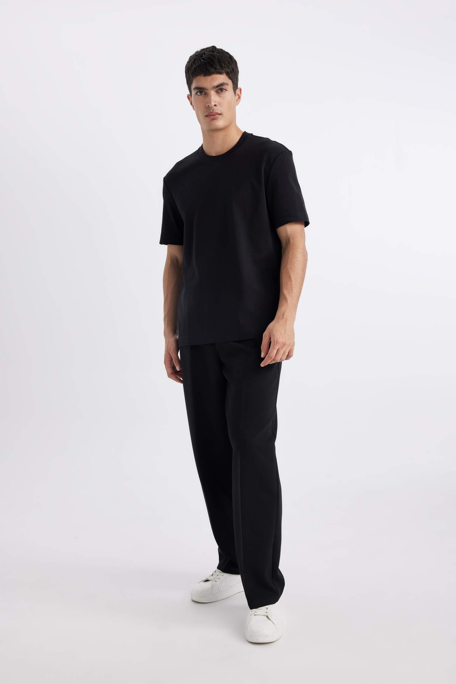 تي شيرت نص ردن قصة عادية بياخة مستديرة