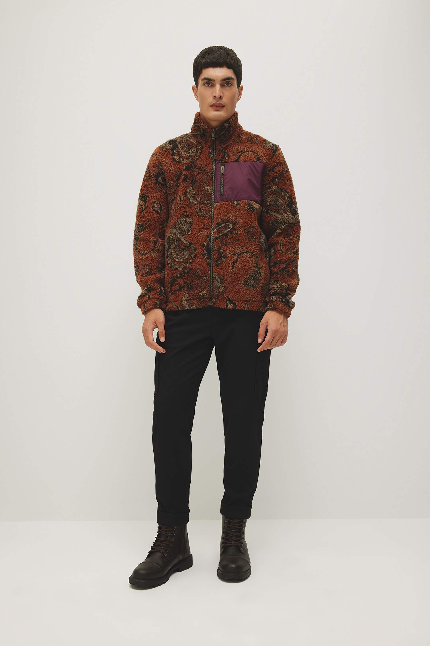 Modern Fit Dik Yaka Fermuarlı Pelüş Mont