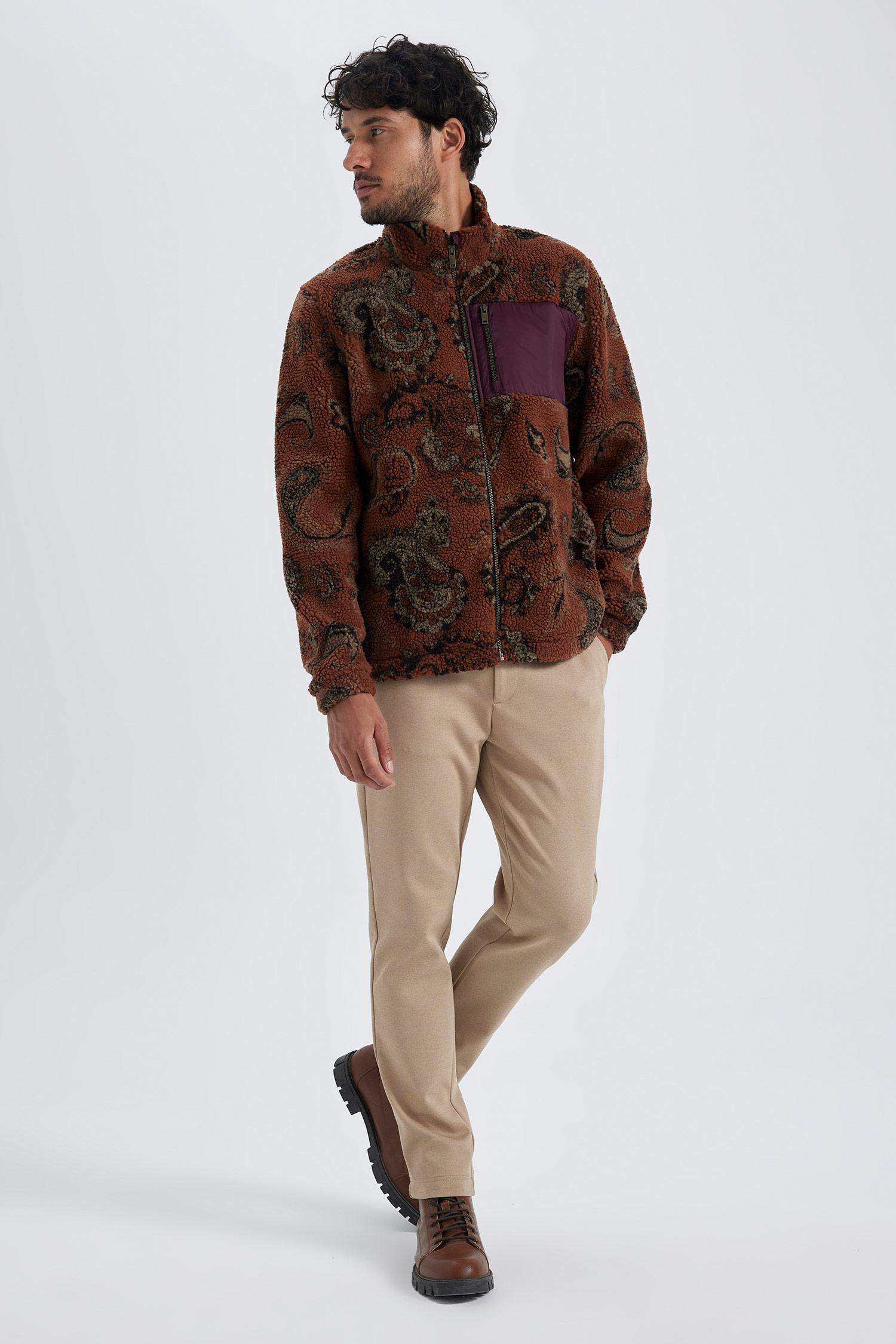 Modern Fit Dik Yaka Fermuarlı Pelüş Mont