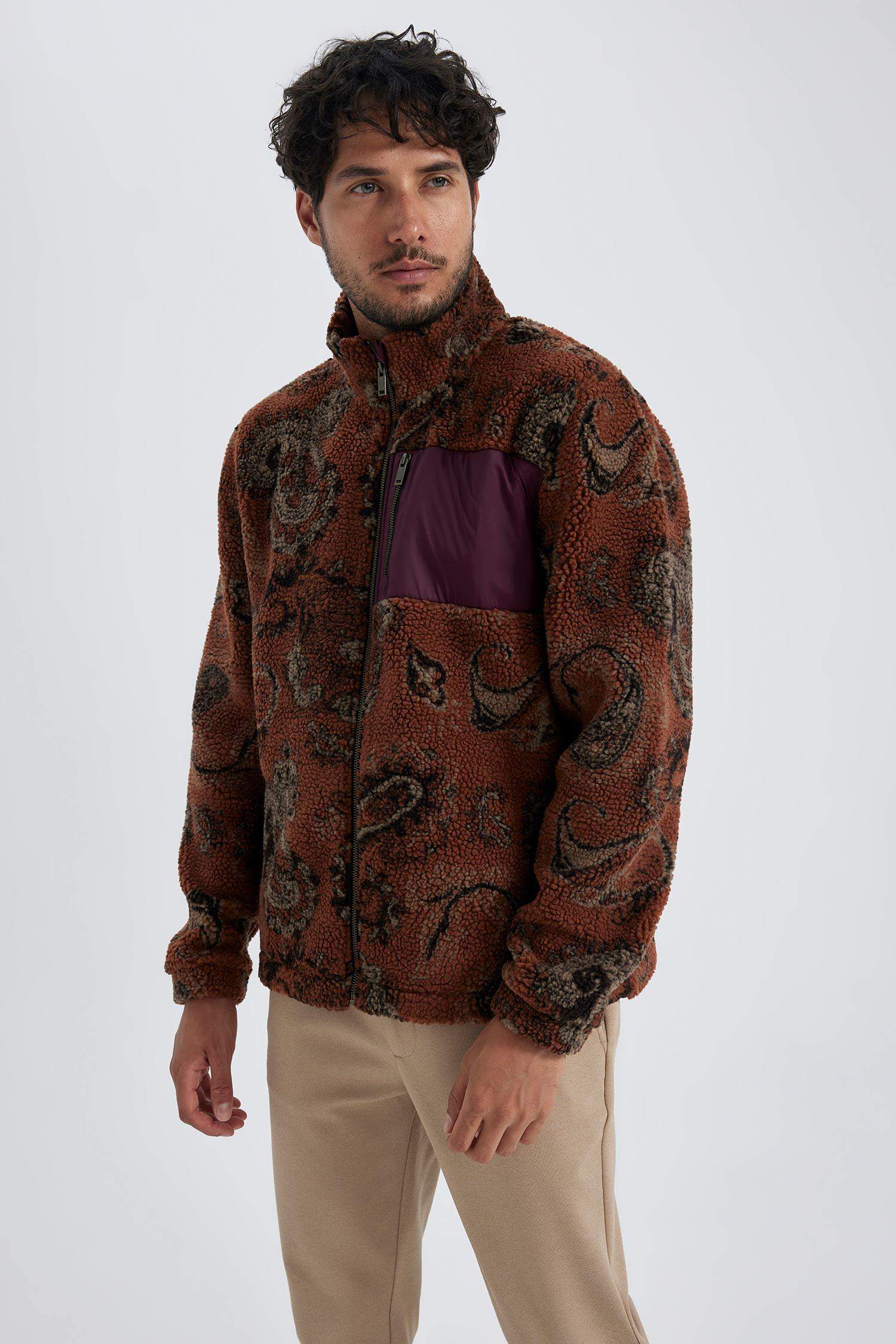 Modern Fit Dik Yaka Fermuarlı Pelüş Mont