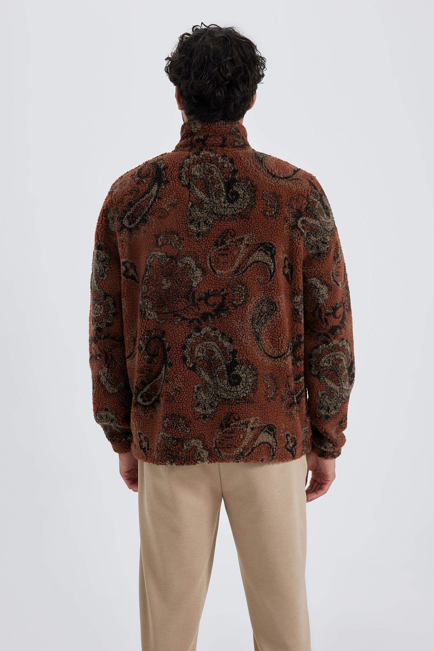 Modern Fit Dik Yaka Fermuarlı Pelüş Mont