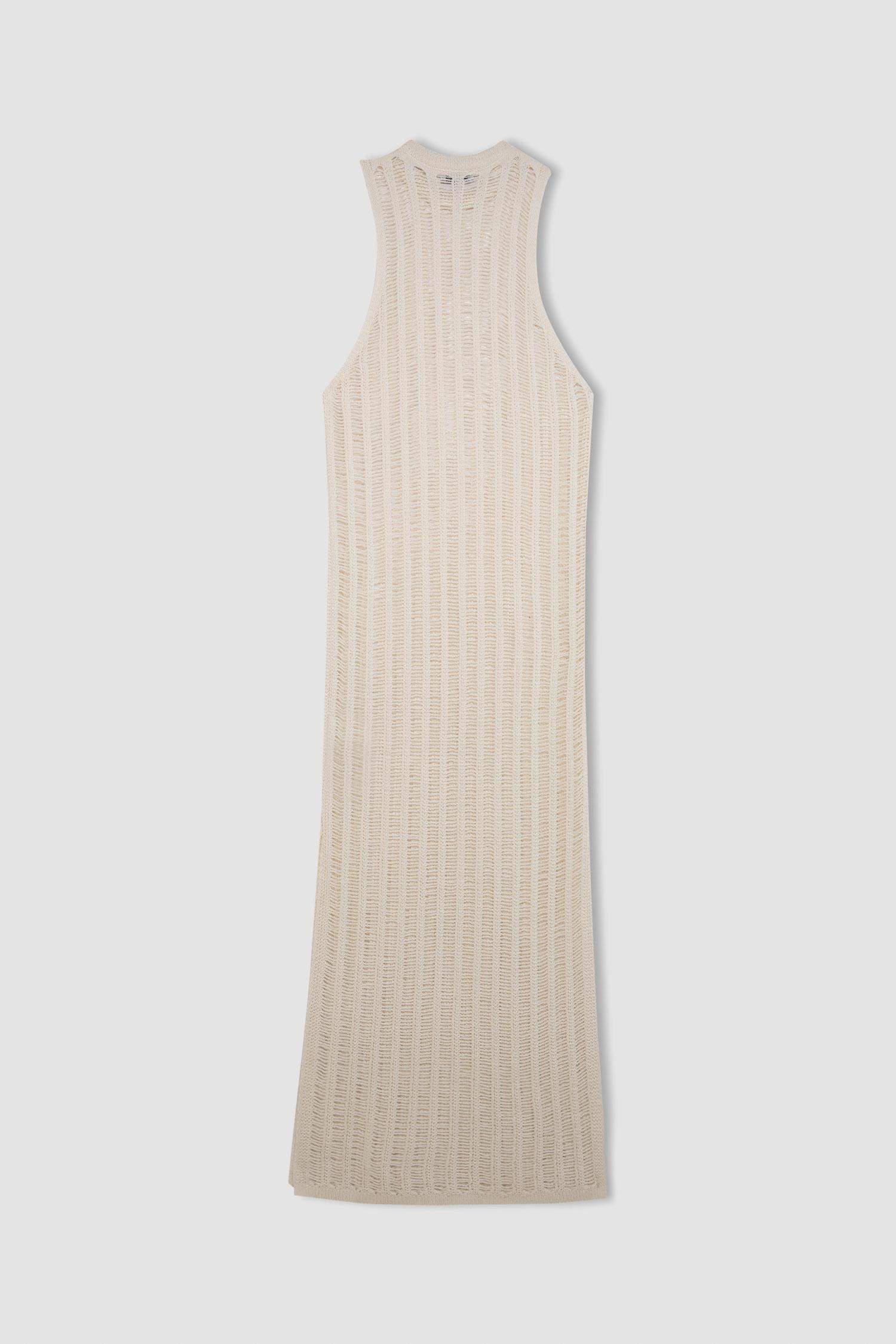 فستان طويل كروشيه قصة عادية بياخة مستديرة