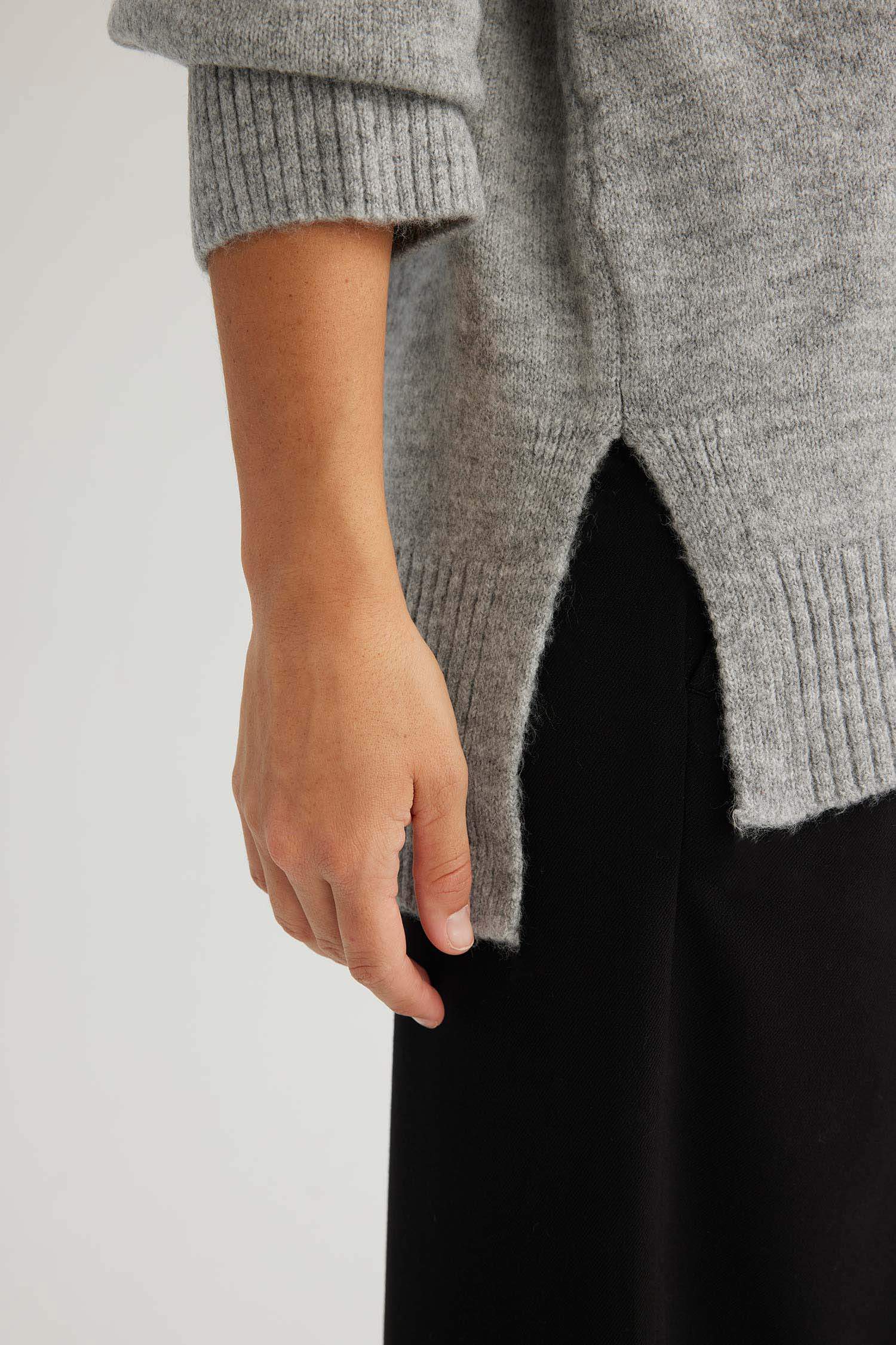 Туника свободного кроя с круглым вырезом для женщин