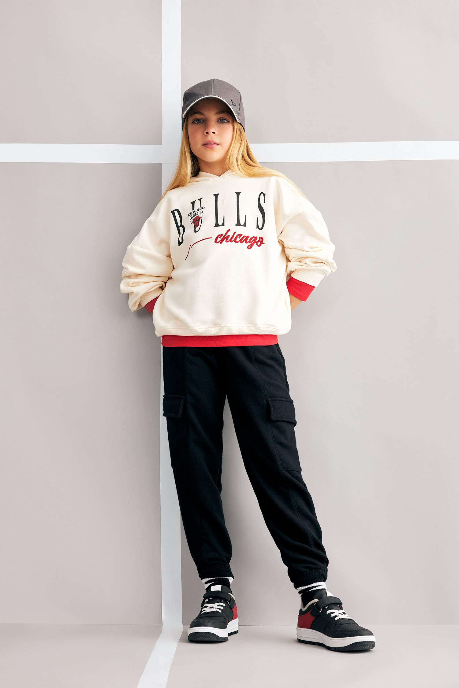 Свитшот с капюшоном NBA Chicago Bulls для девочек