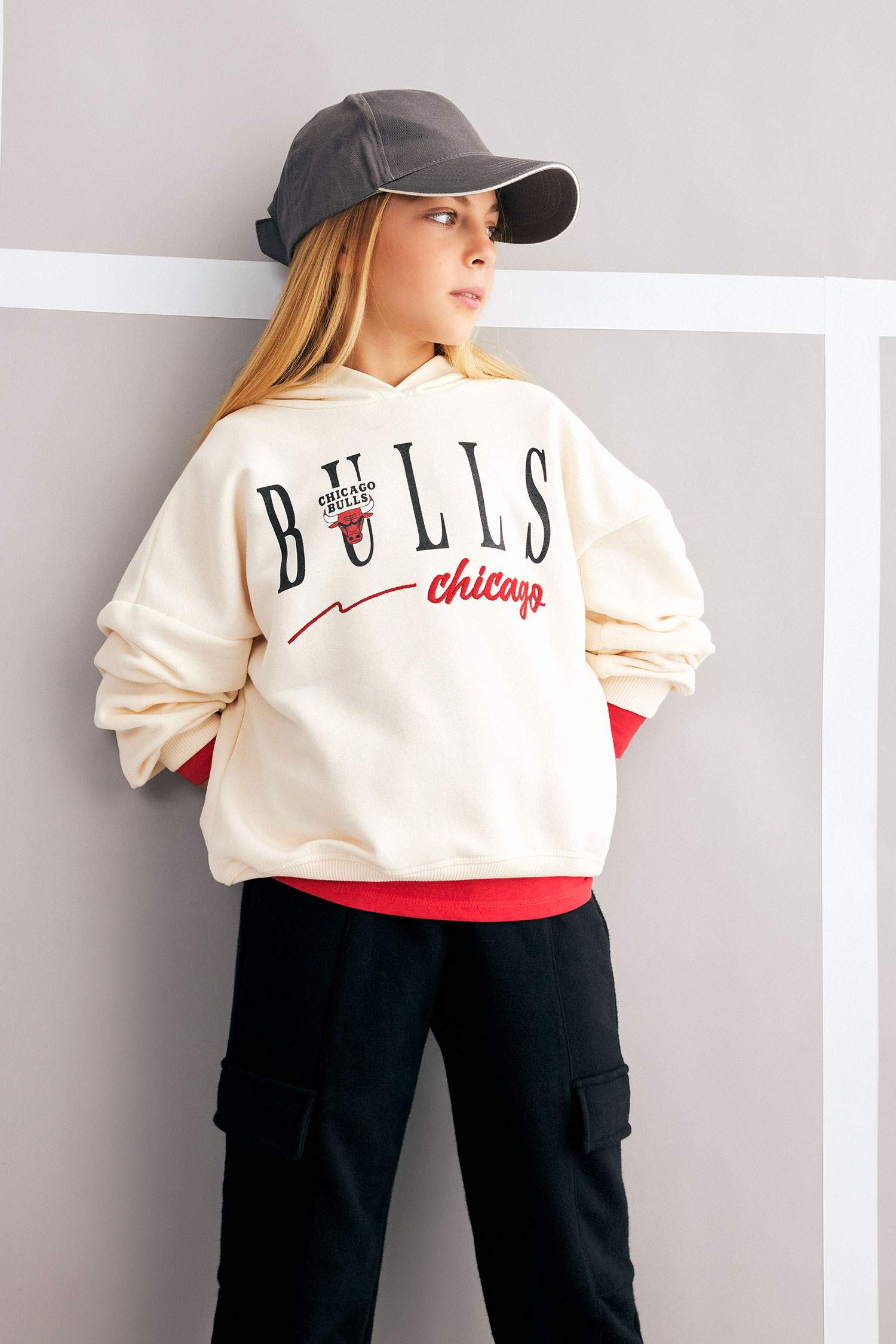Свитшот с капюшоном NBA Chicago Bulls для девочек