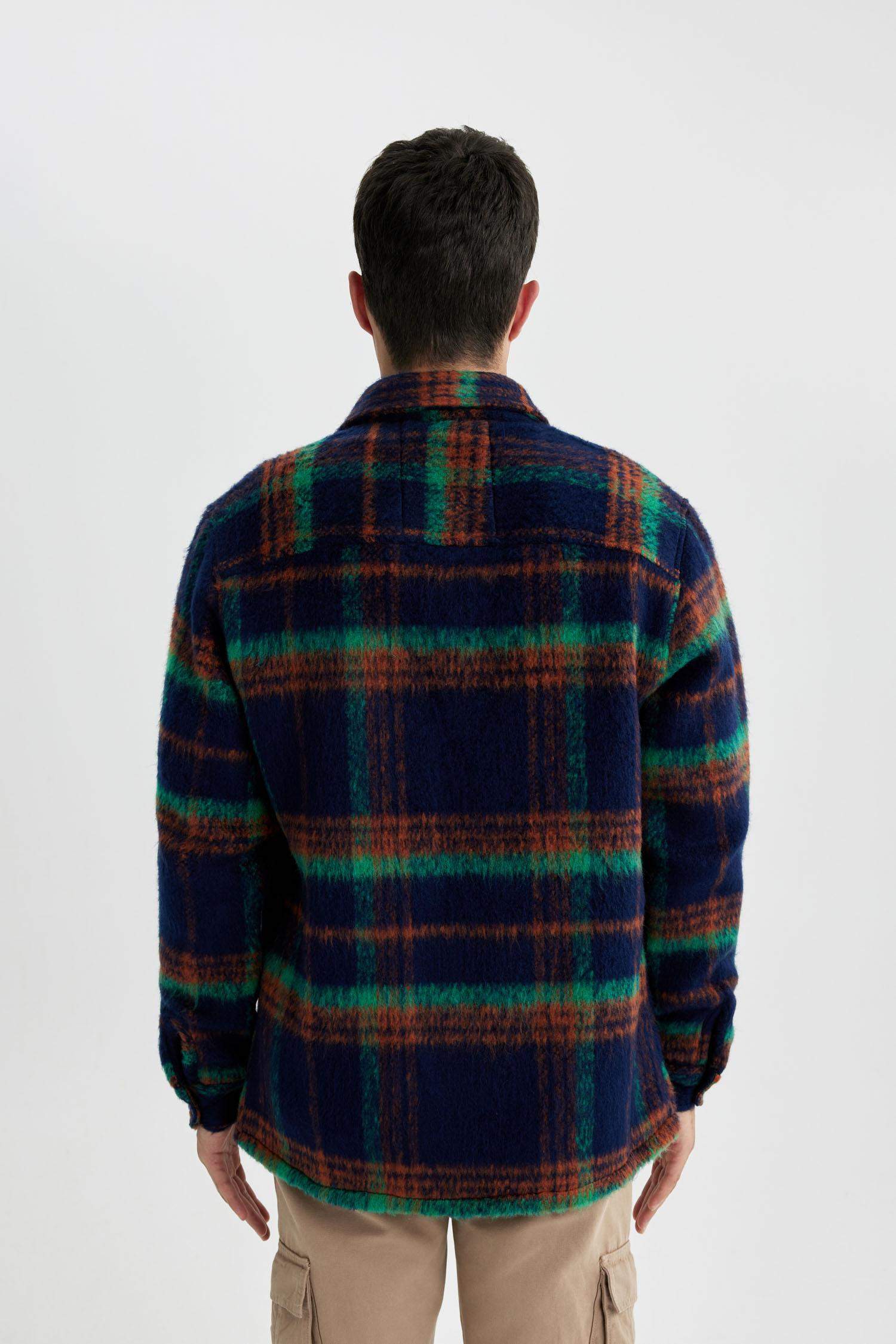 جاكيت قميصي كاروهات قصة عادية بياخة بولو