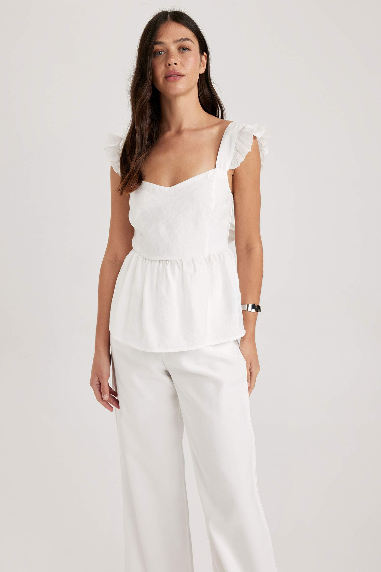 بلوزة بدون أكمام سليم فيت مخصر