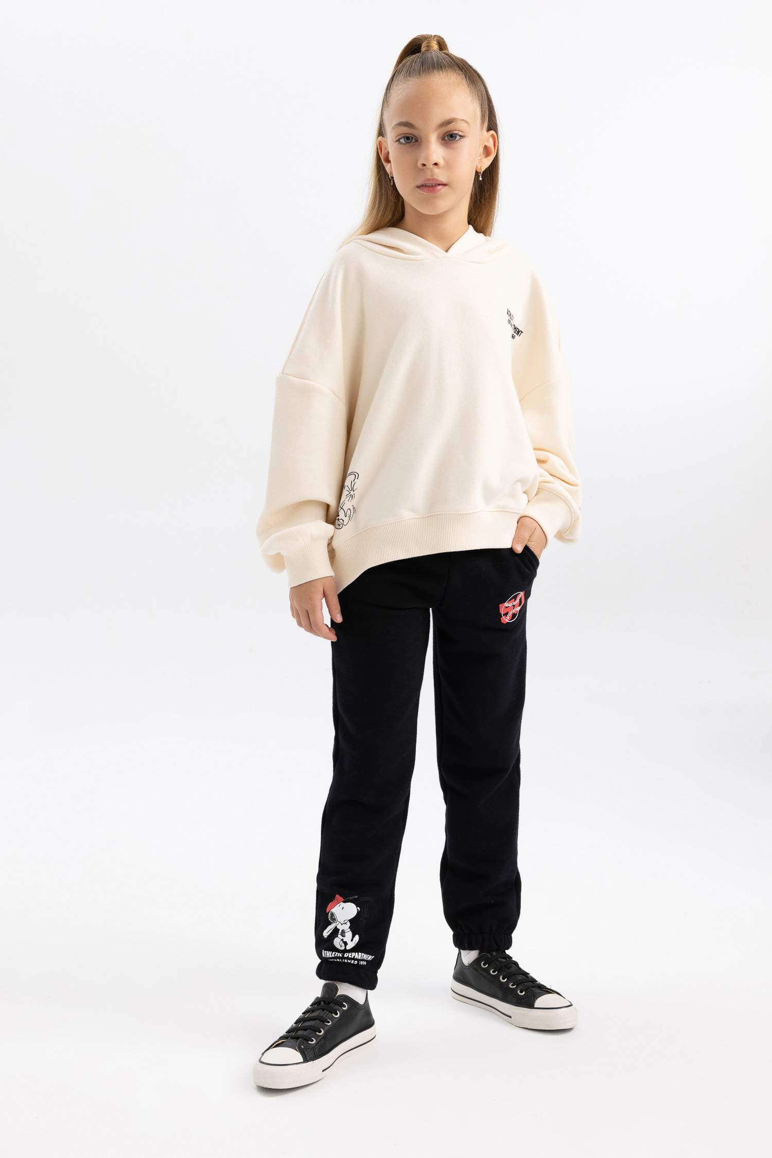 Girls Snoopy Jogger Sweatpants