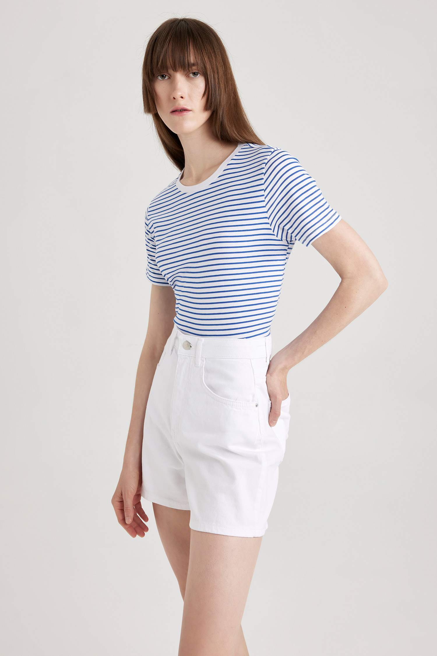 T-Shirt à Manches Courtes coupe régulière Col Ras Du Cou