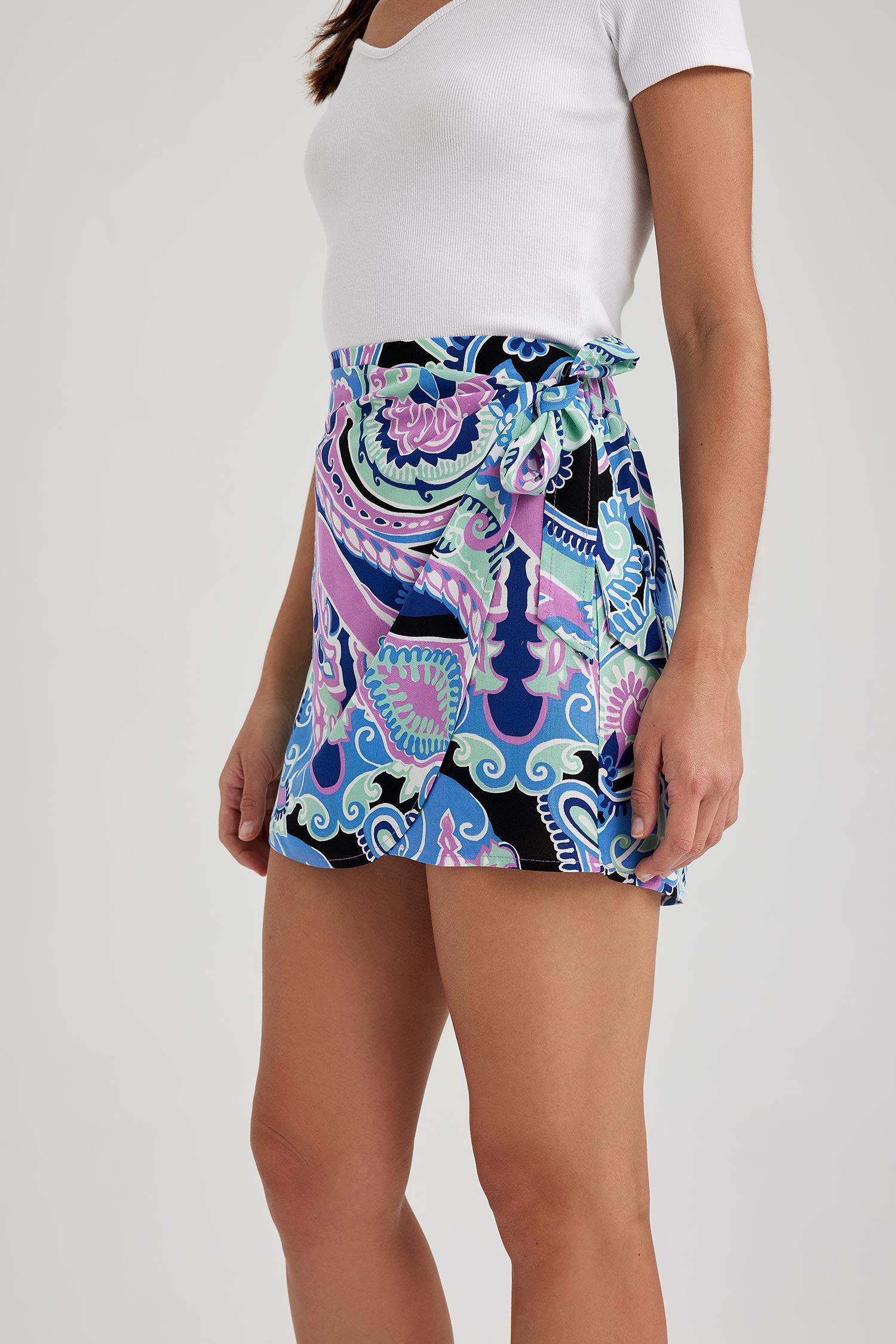 شورت بخصر عالي برجل واسع