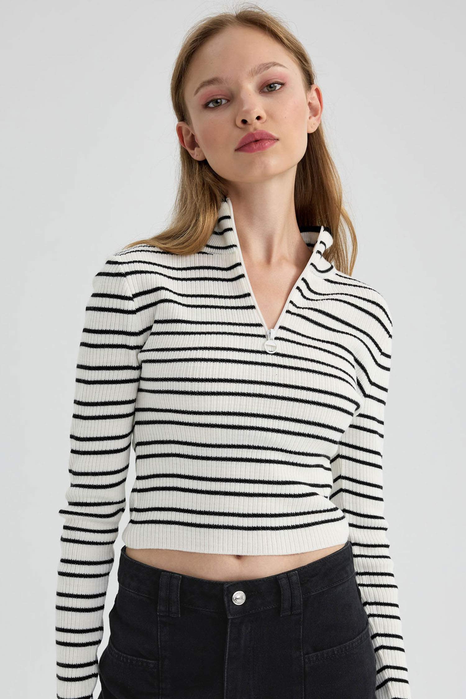 بلوز صوف تريكو سليم فيت بياخة بولو