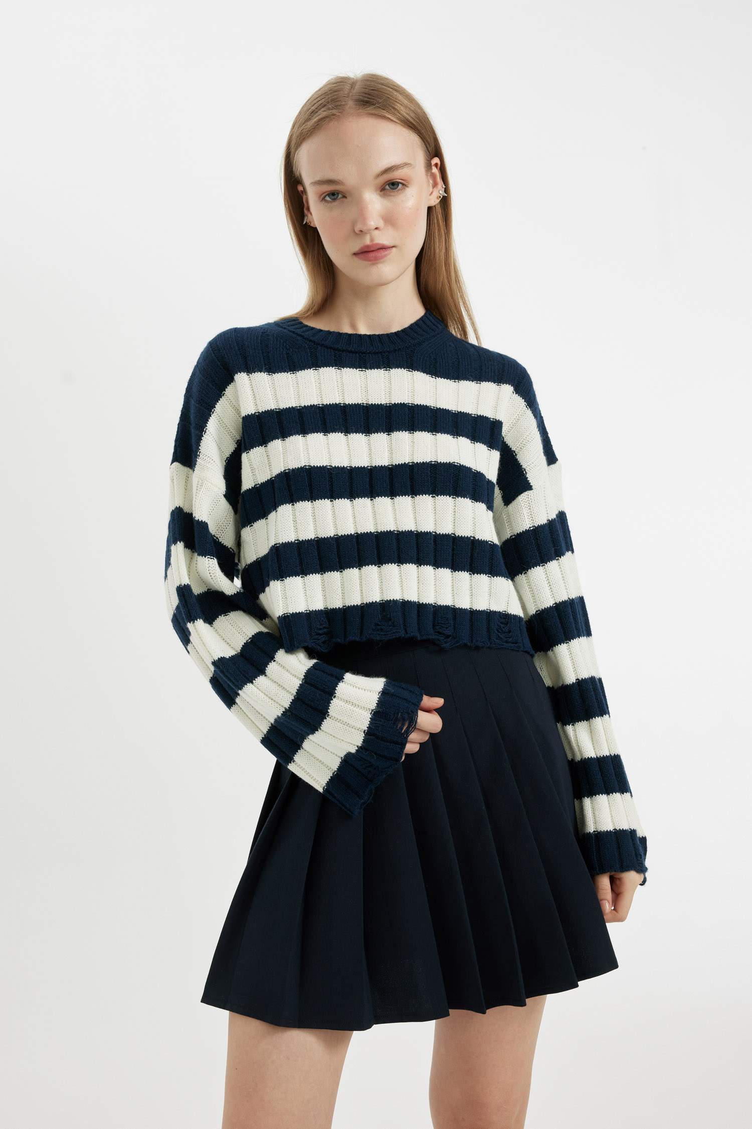 Regular Fit Çizgili Bisiklet Yaka Crop Triko Kazak