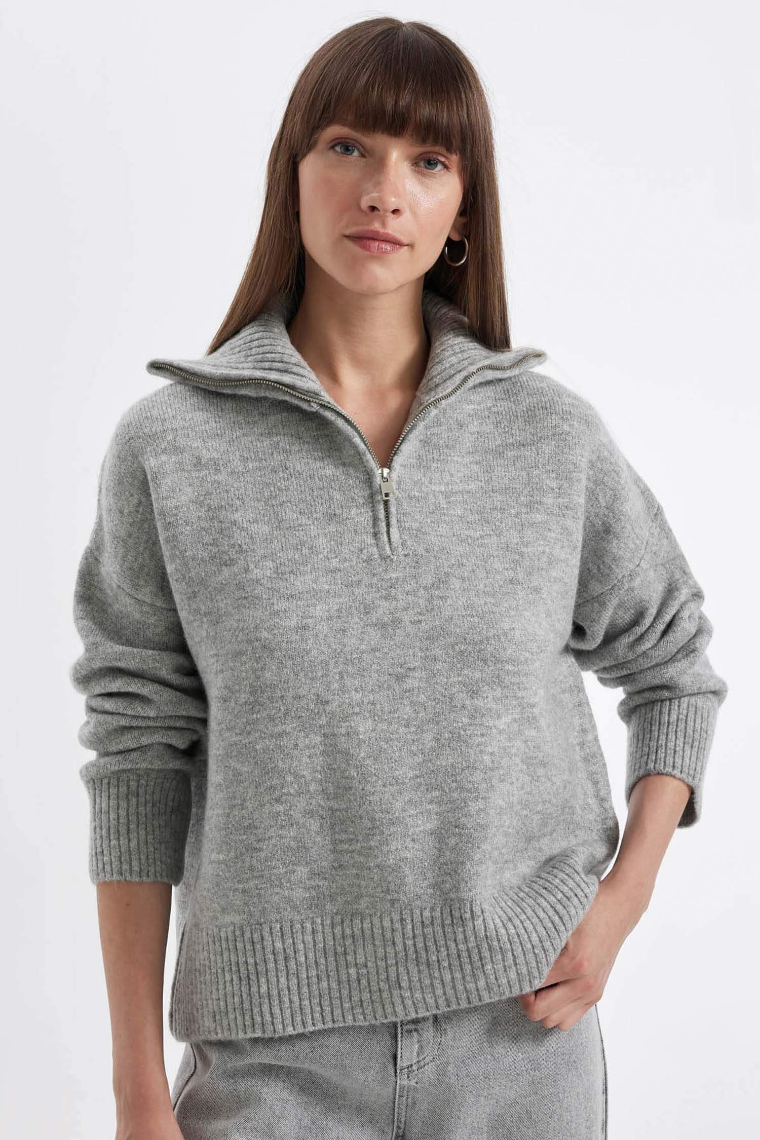 Oversize Geniş Kalıp Yarım Fermuarlı Dik Yaka Triko Kazak