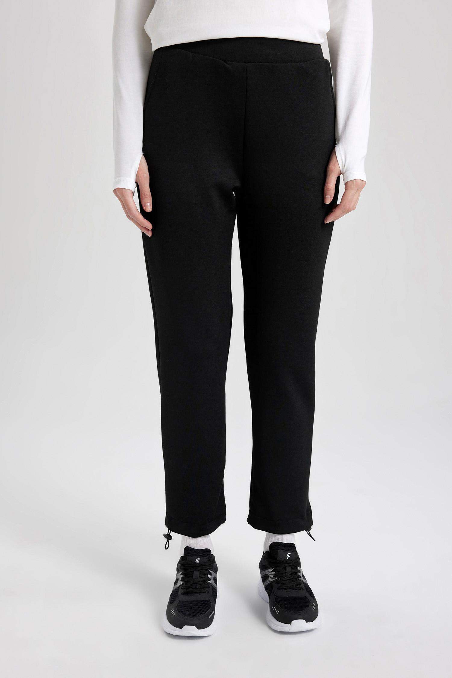 بنطلون بجامة رياضي قماش سكوبا قصة عادية بجيب من DeFactoFit