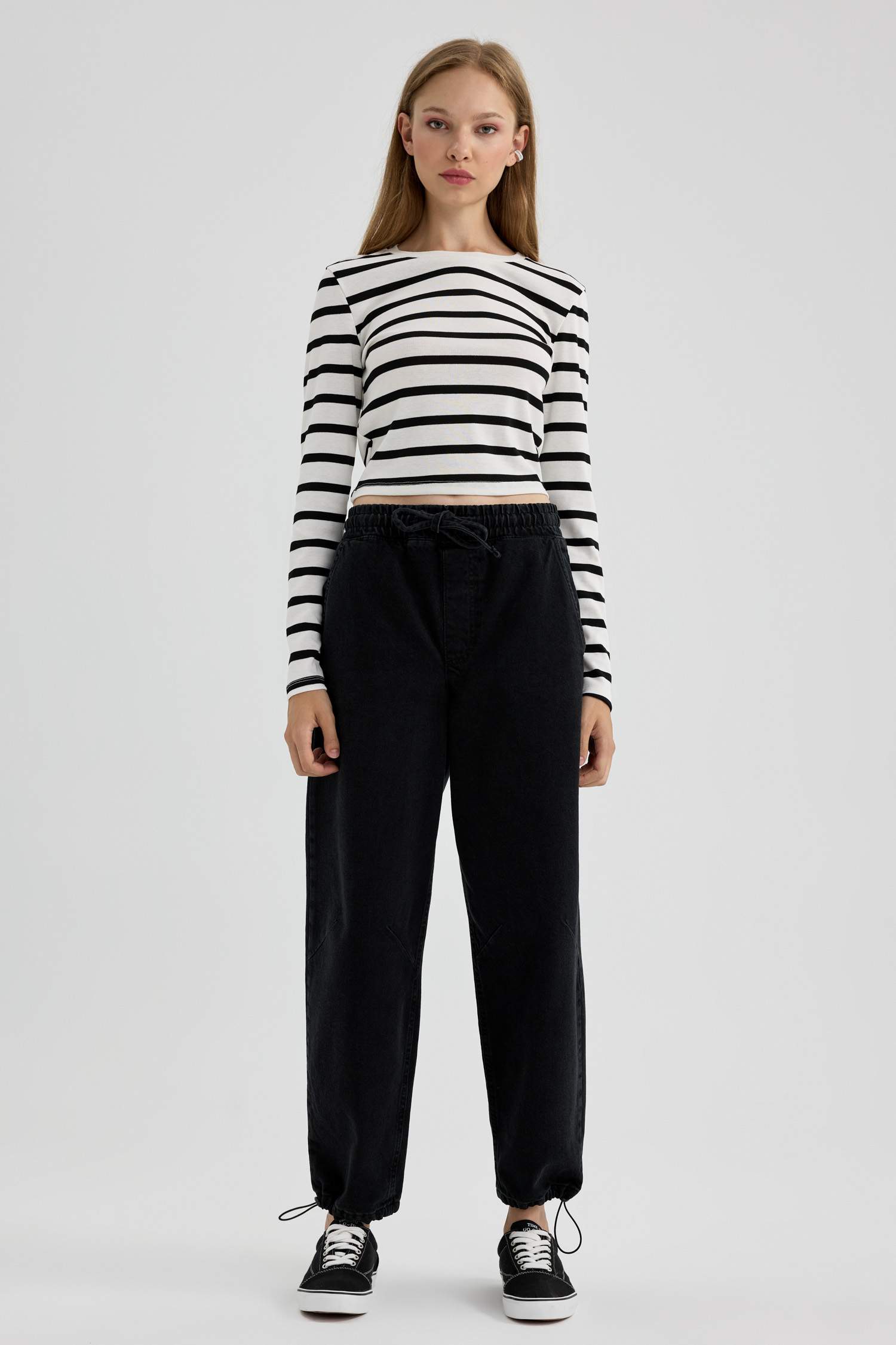 Джинсы джоггеры