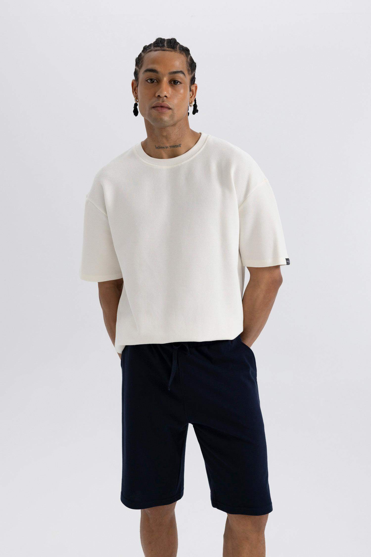 شورت بيجاما قصة عادية بجيب