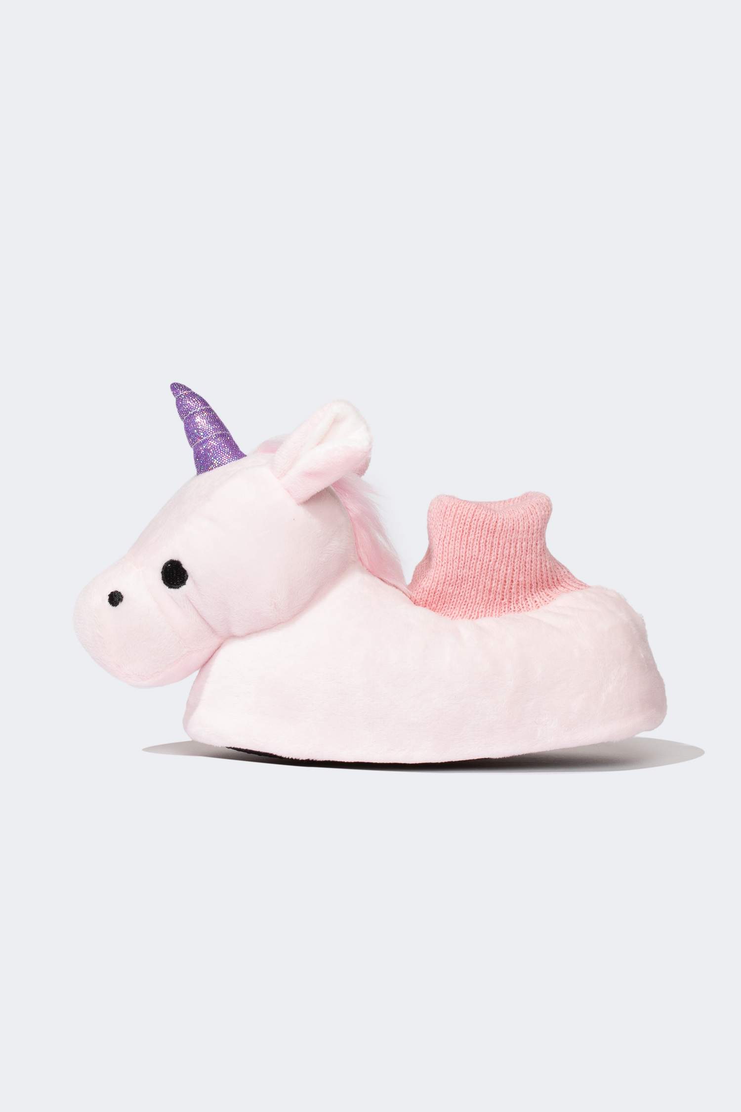 بوت منزلي بناتي بكعب مسطح بدون رباط