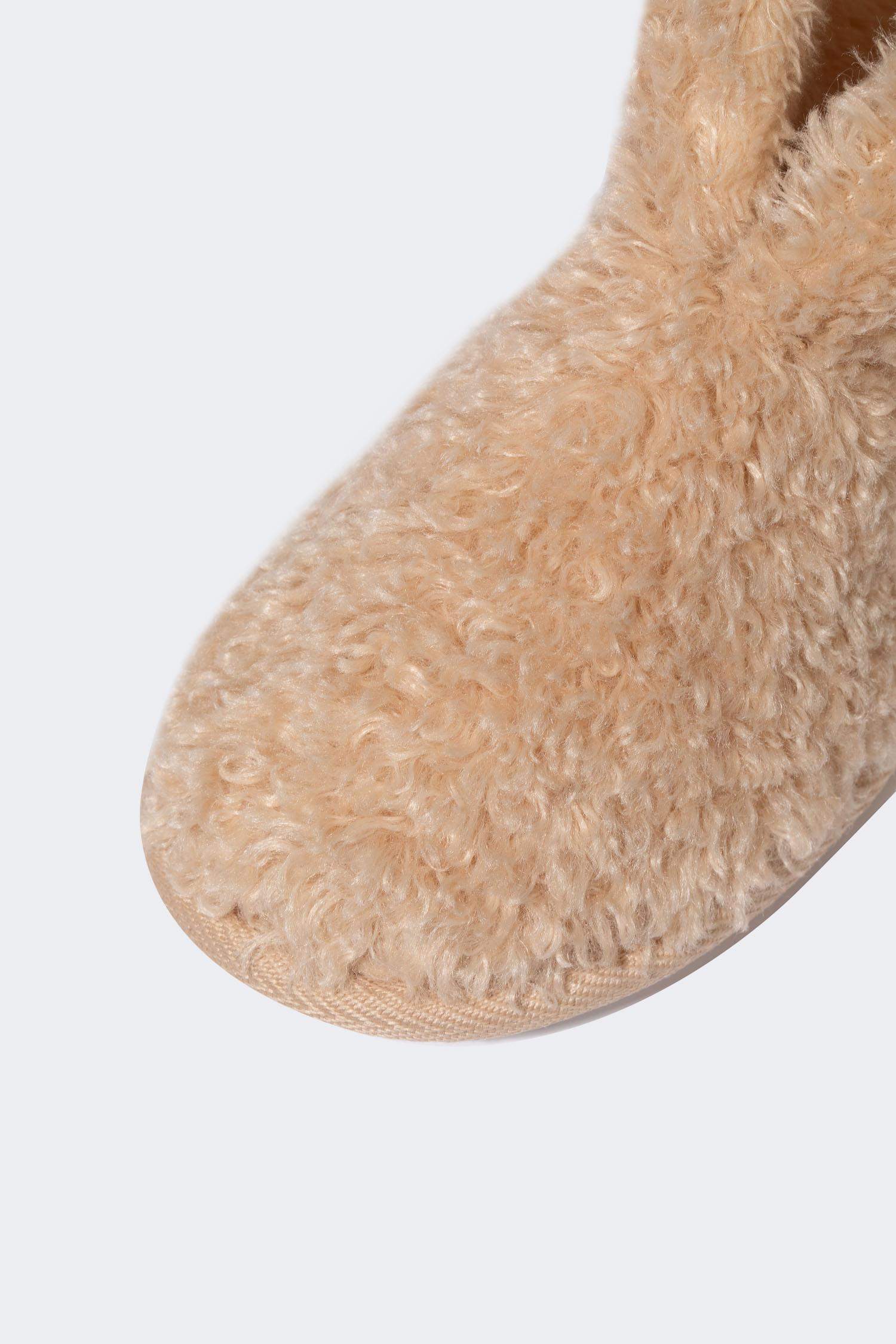 بنطوفة منزلية للبنات بكعب مسطح بدون رباط