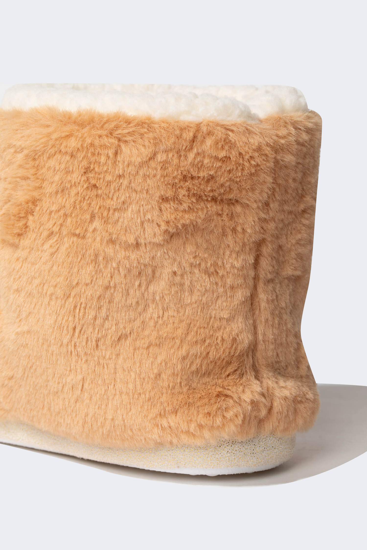 بنطوفة منزلية للبنات بكعب مسطح بدون رباط