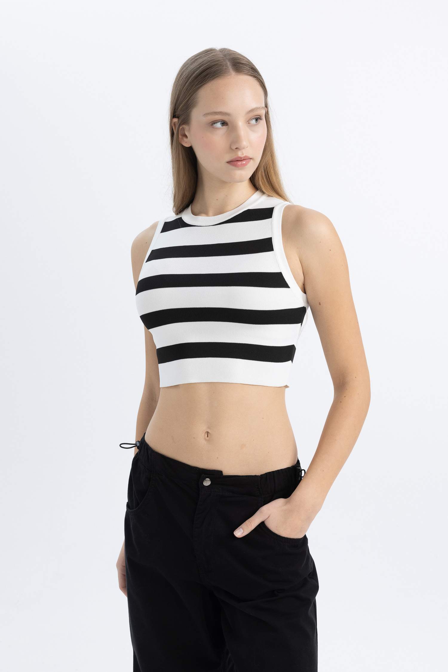 كروب توب مخطط تريكو سليم فيت بدون كم