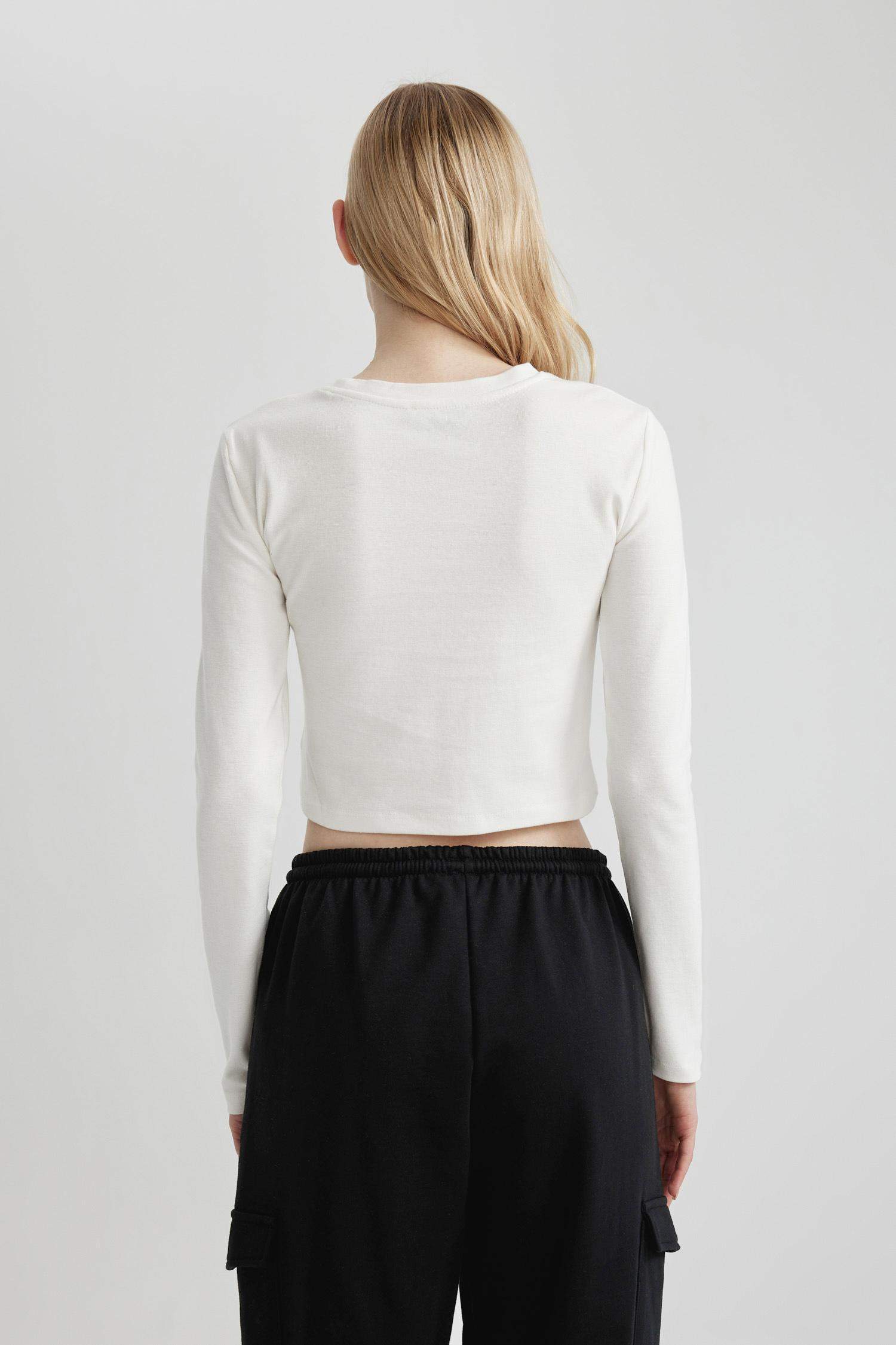 تيشيرت ردن طويل سليم فيت