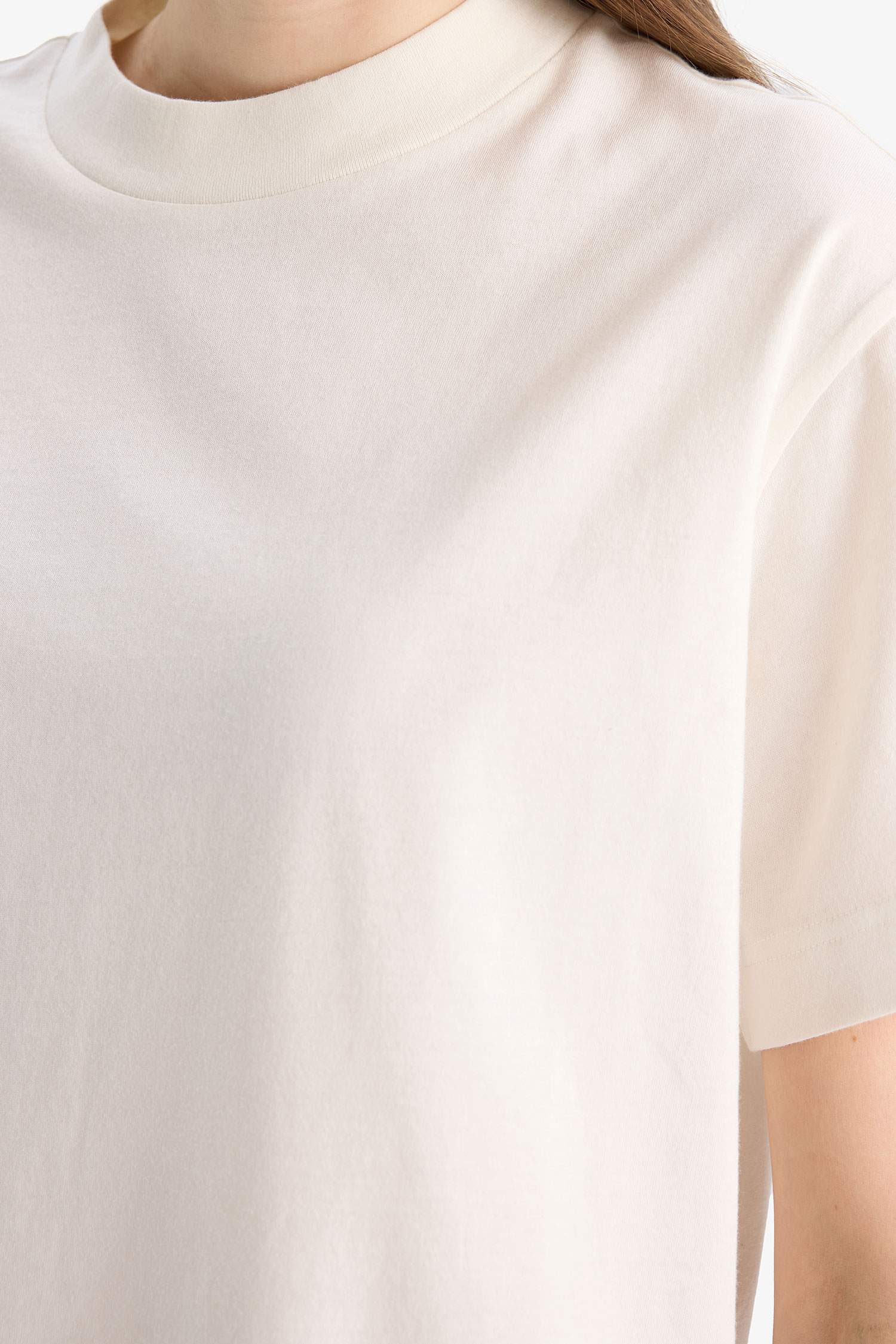 تونيك قصة عادية بياقة مستديرة