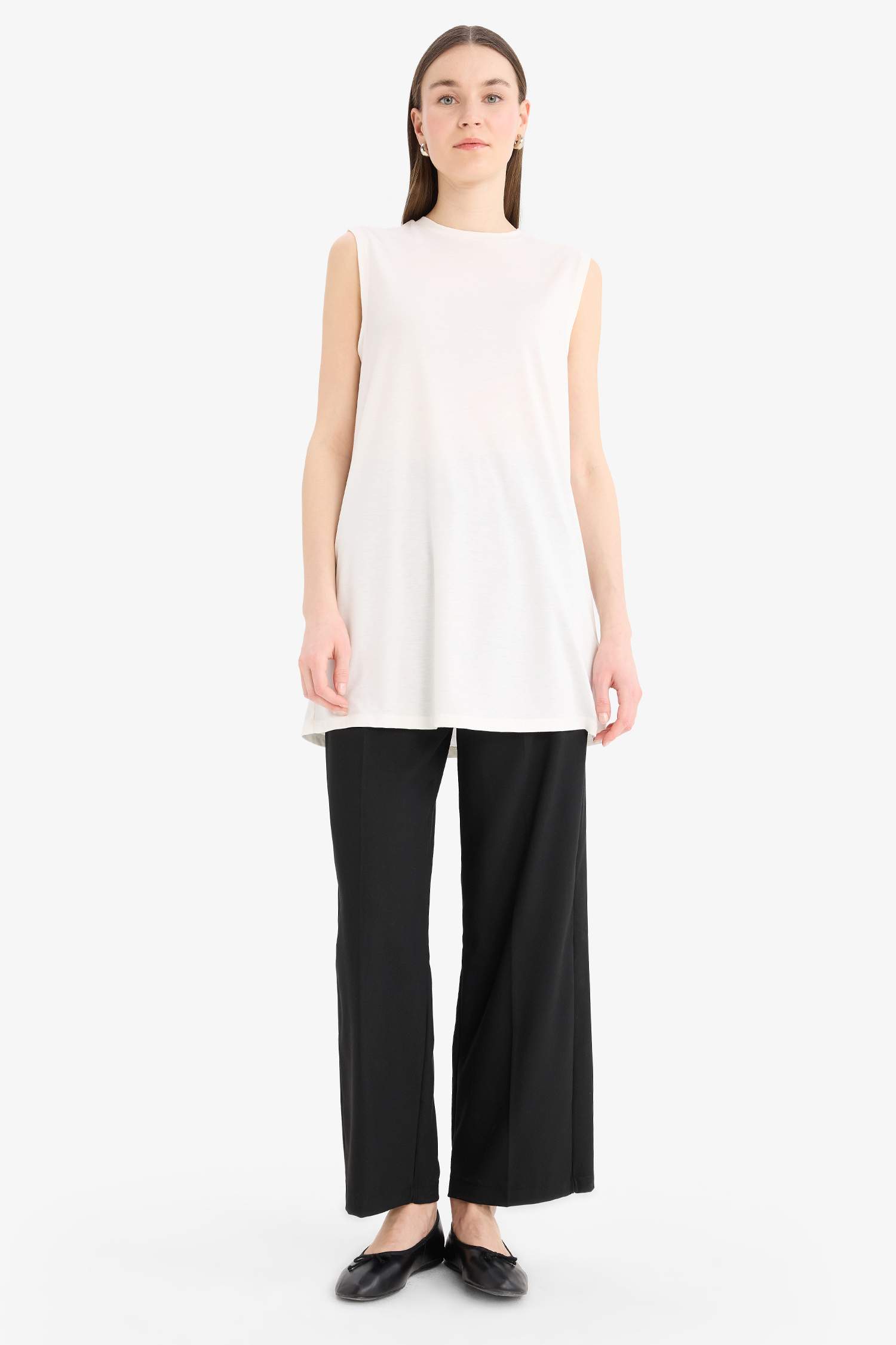 تونيك قصة عادية بياقة مستديرة