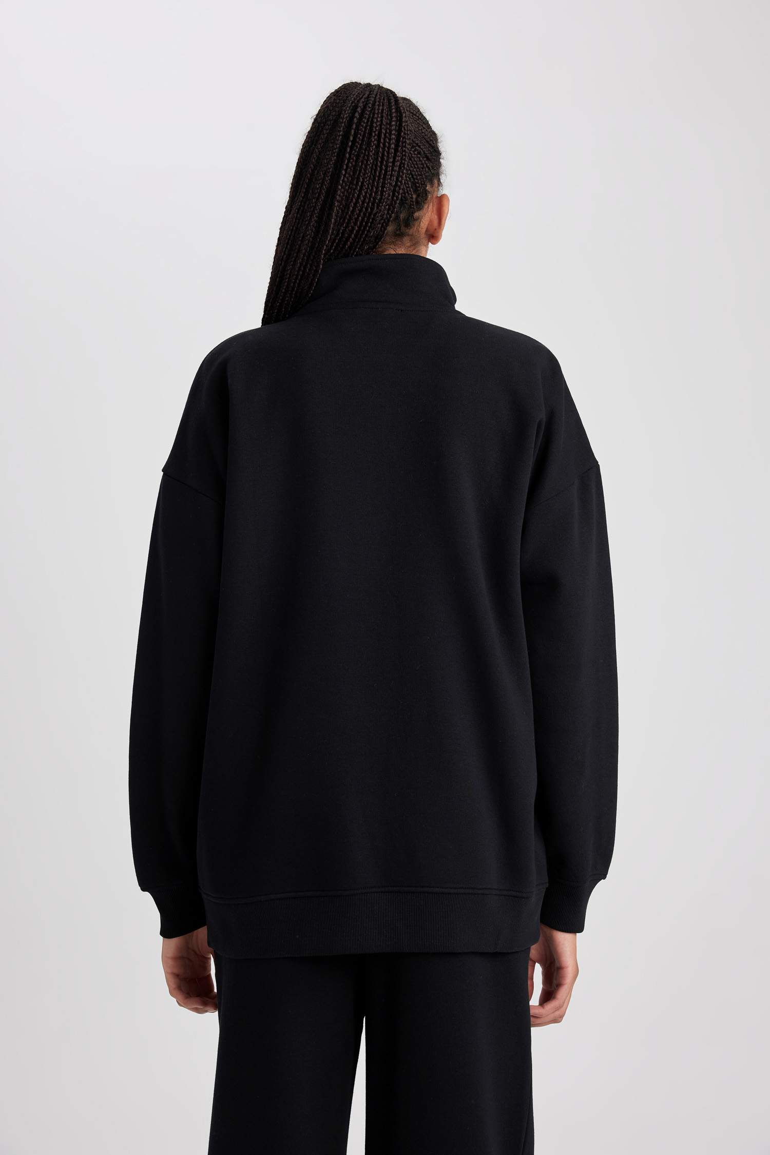 Свитшот оверсайз на молнии из плотной ткани