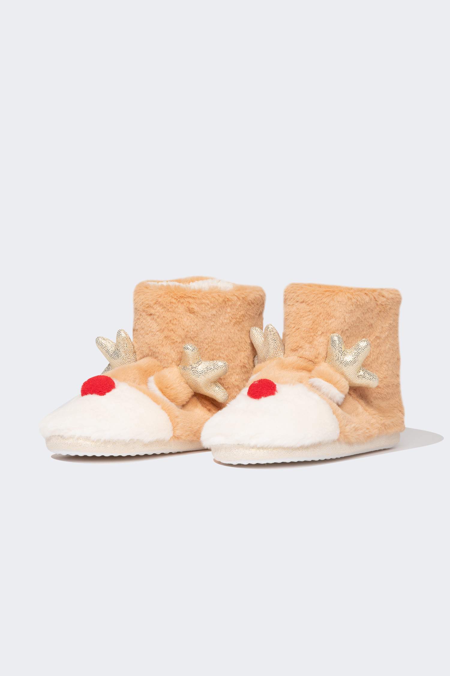 بوت منزلي بكعب مسطح