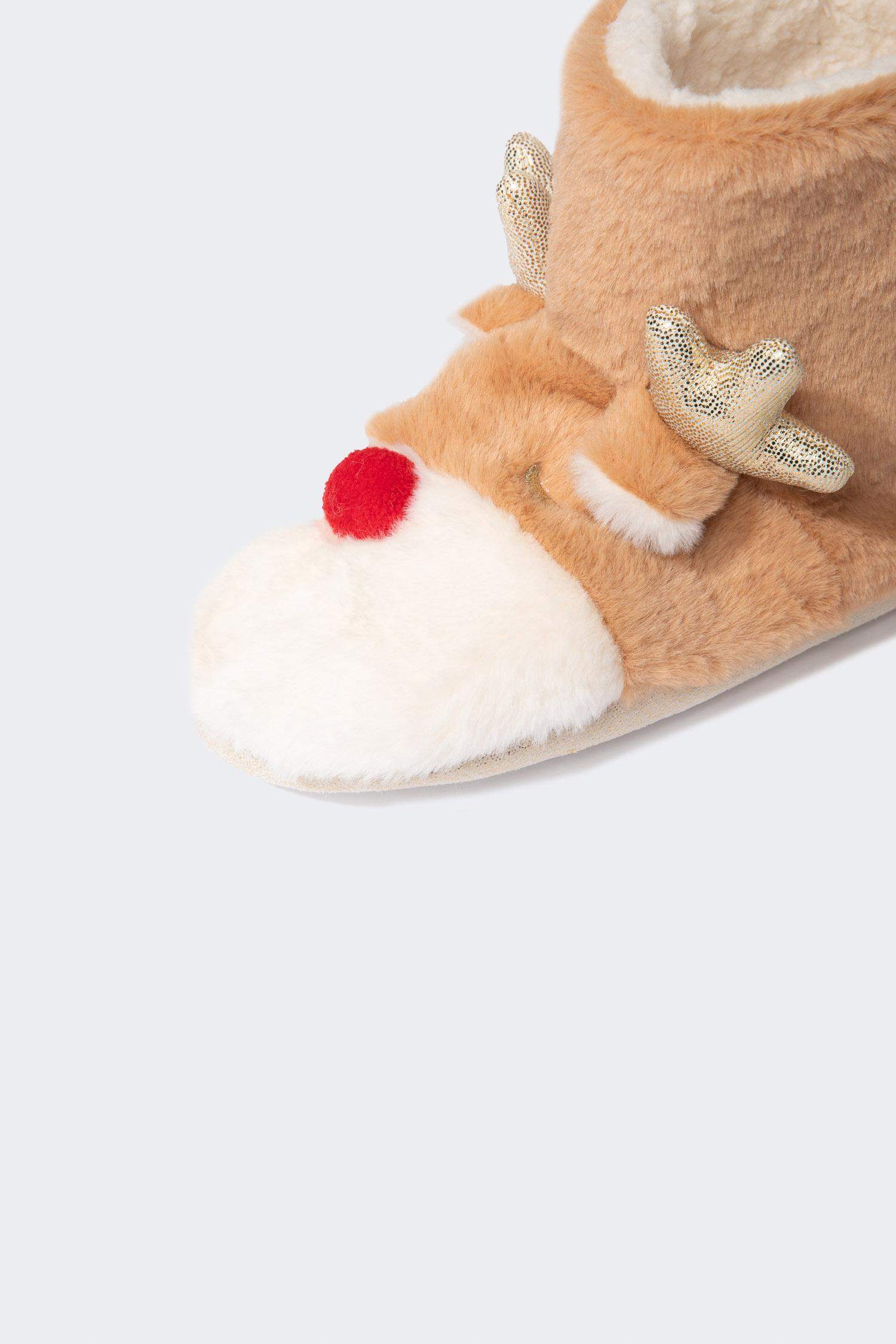 بوت منزلي بكعب مسطح