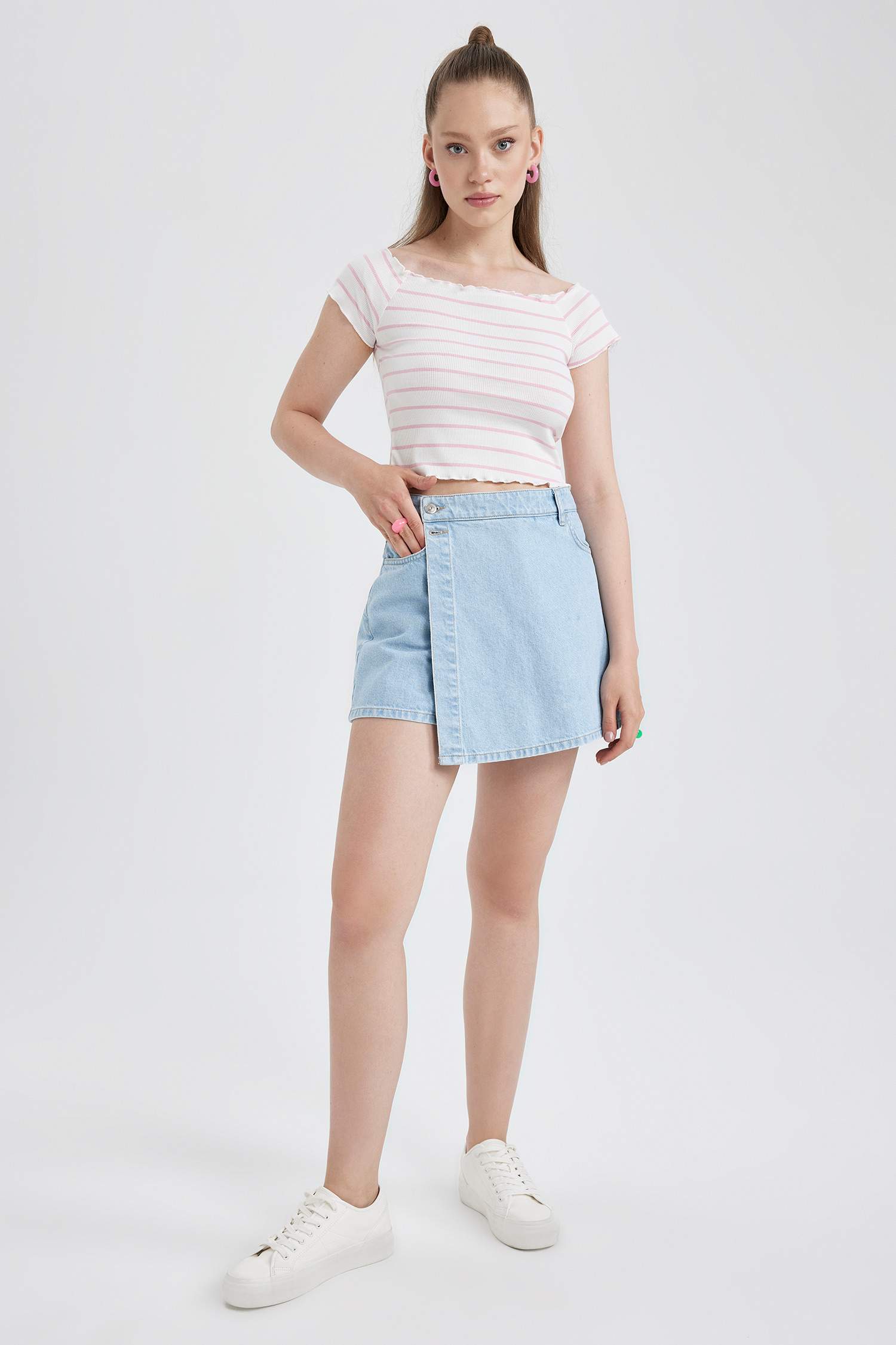 تيشيرت مخطط سليم فيت نص كم