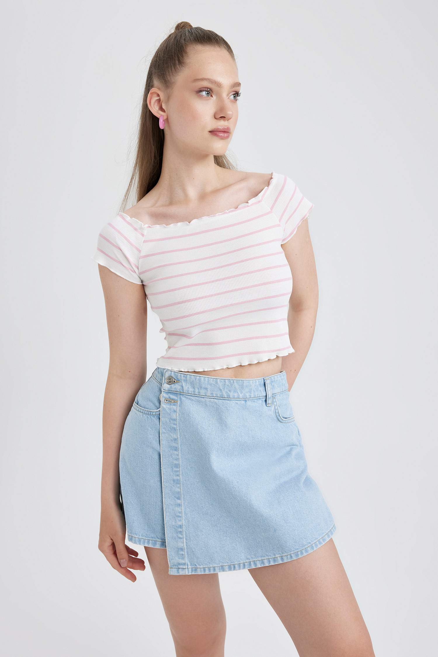 تيشيرت مخطط سليم فيت نص كم