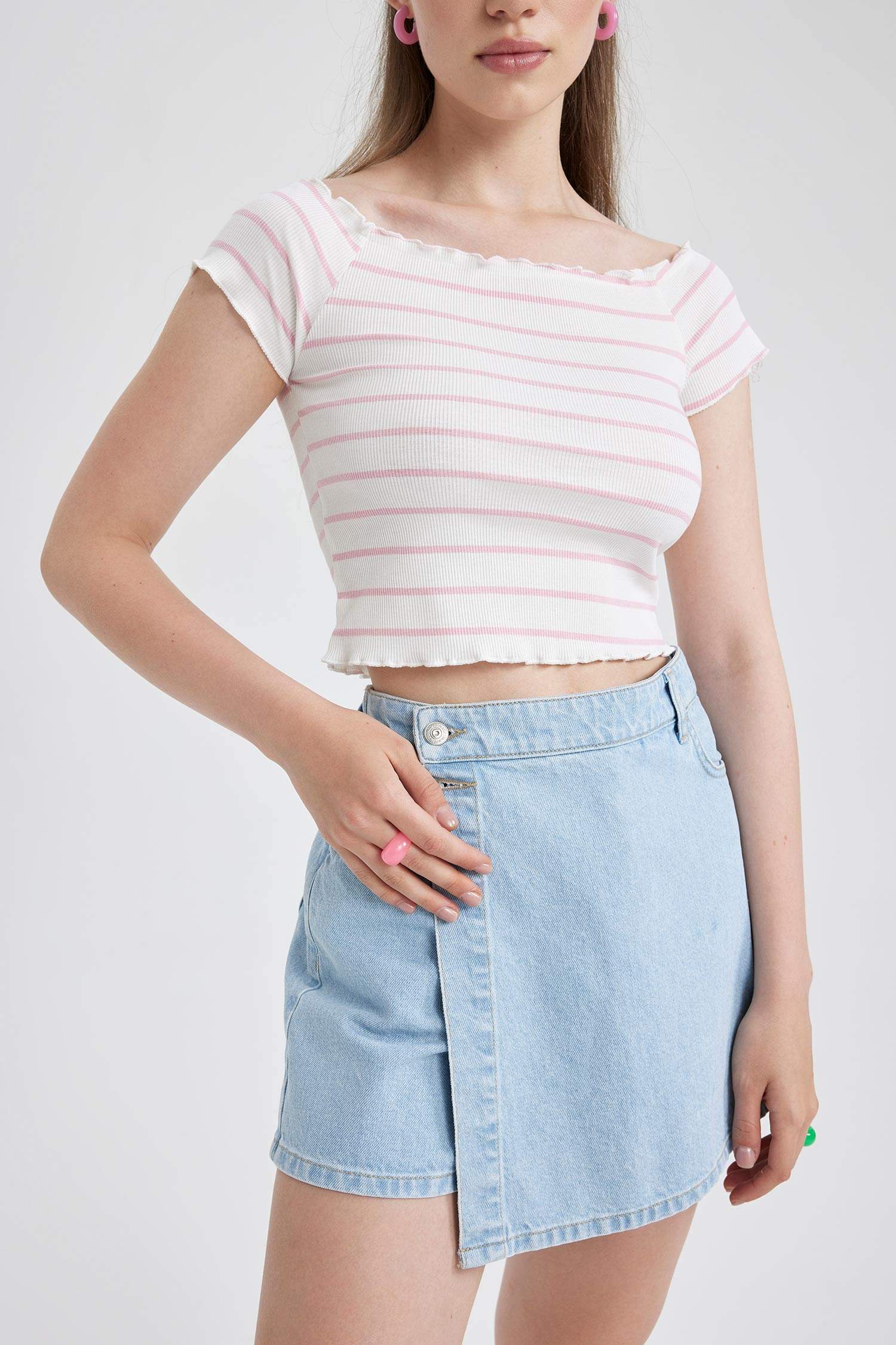 تيشيرت مخطط سليم فيت نص كم