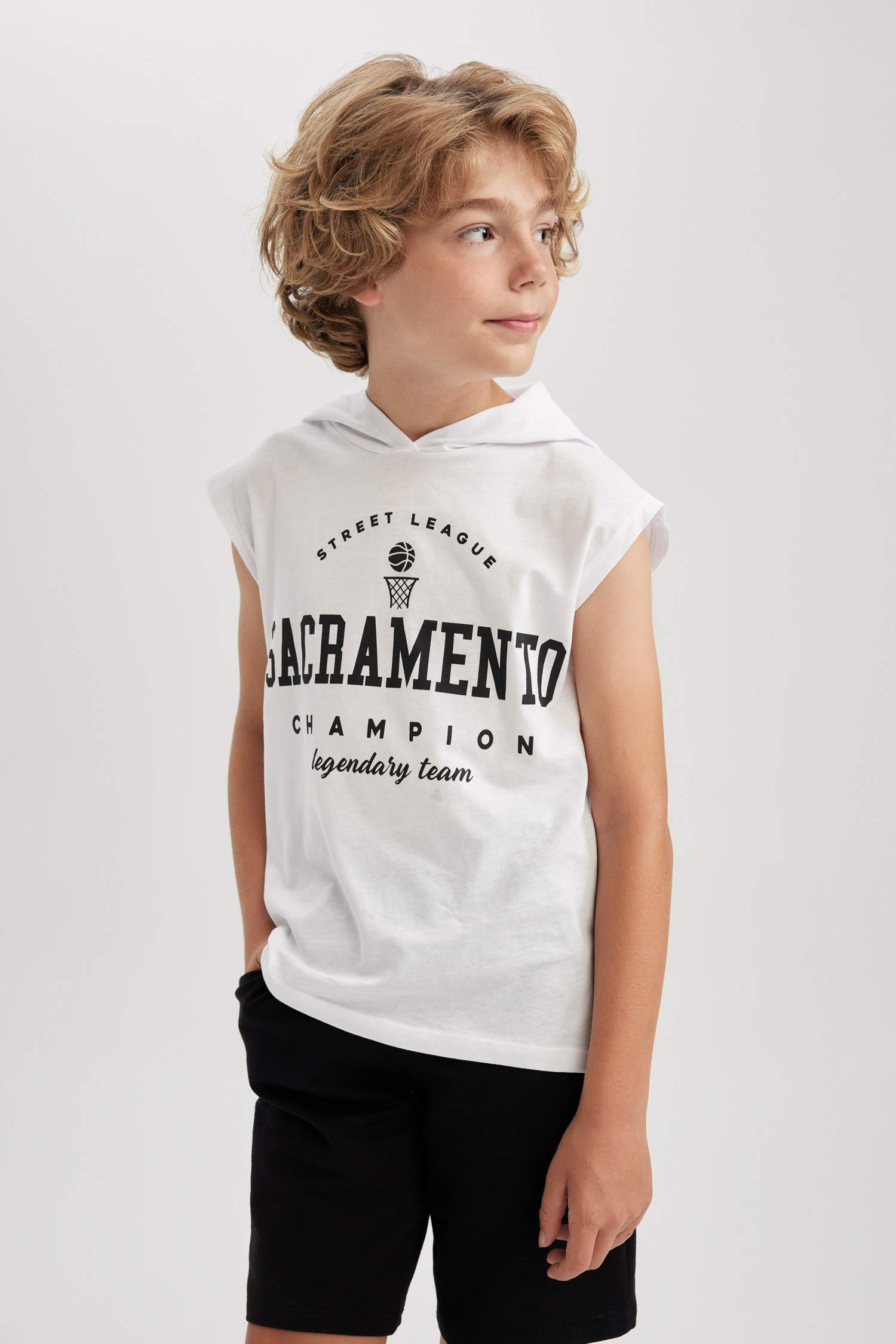 Boy Printed Hooded Undershirt Shorts 2 Piece Set