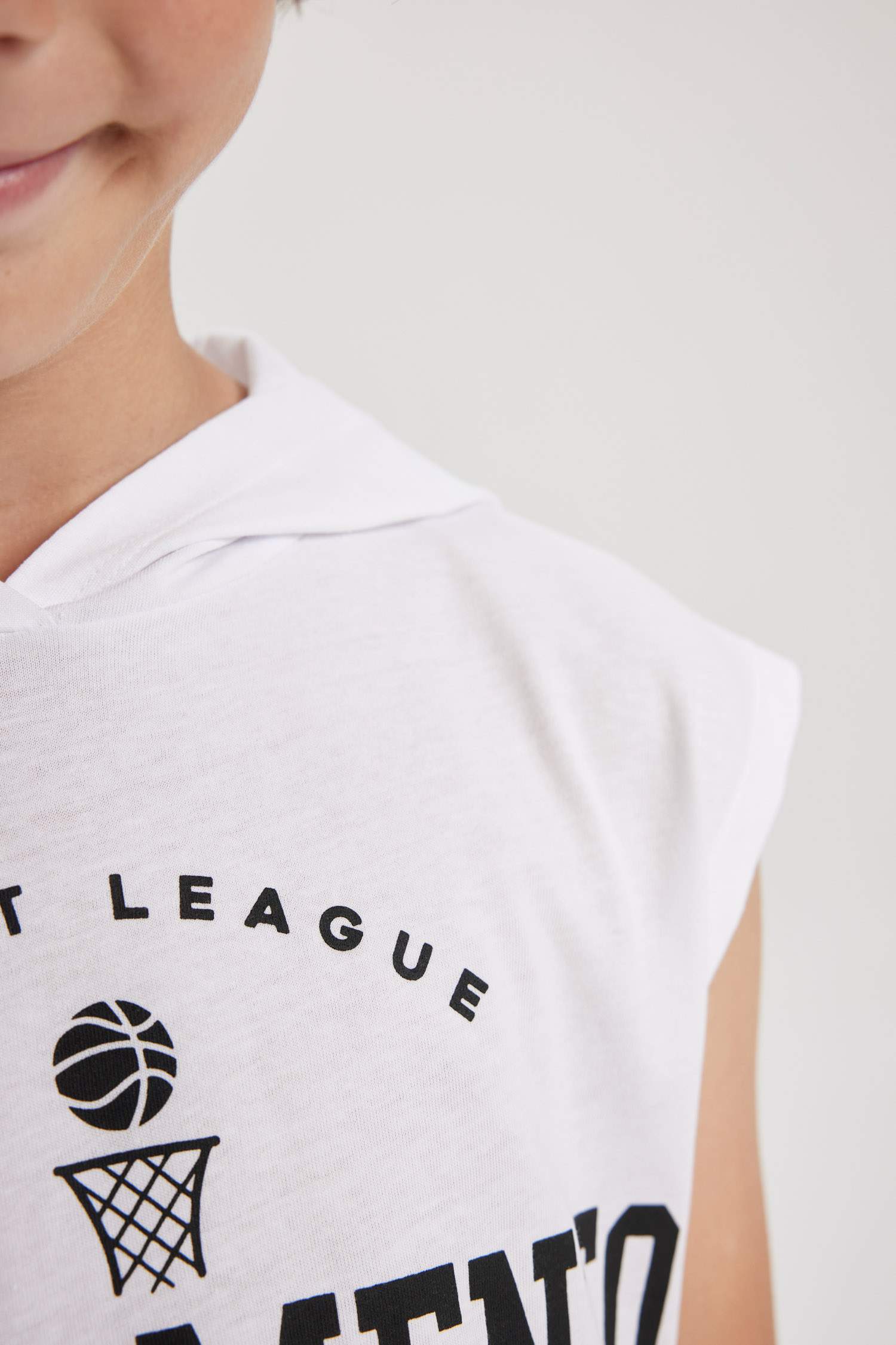 Boy Printed Hooded Undershirt Shorts 2 Piece Set