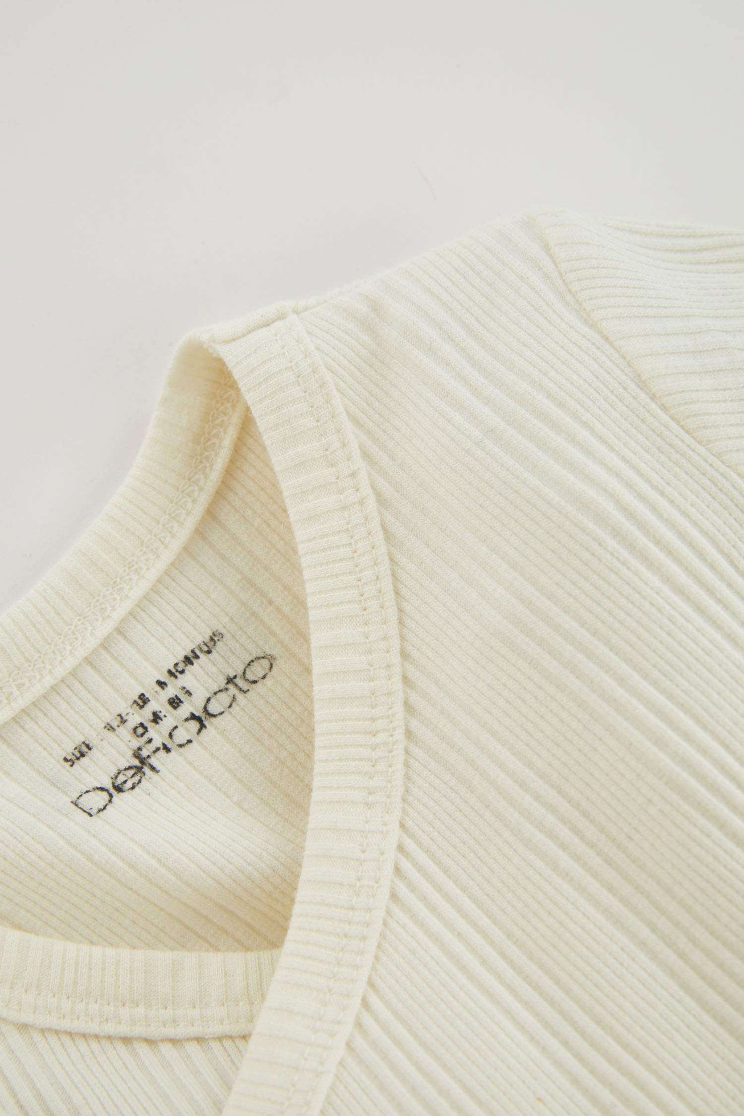 Baby Boy 2 piece Long Sleeve Long Sleeve Snap Body