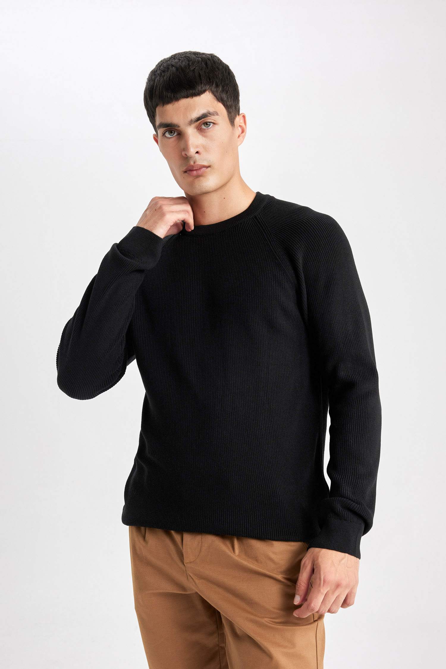 Pull en maille à coupe standard et Col rond