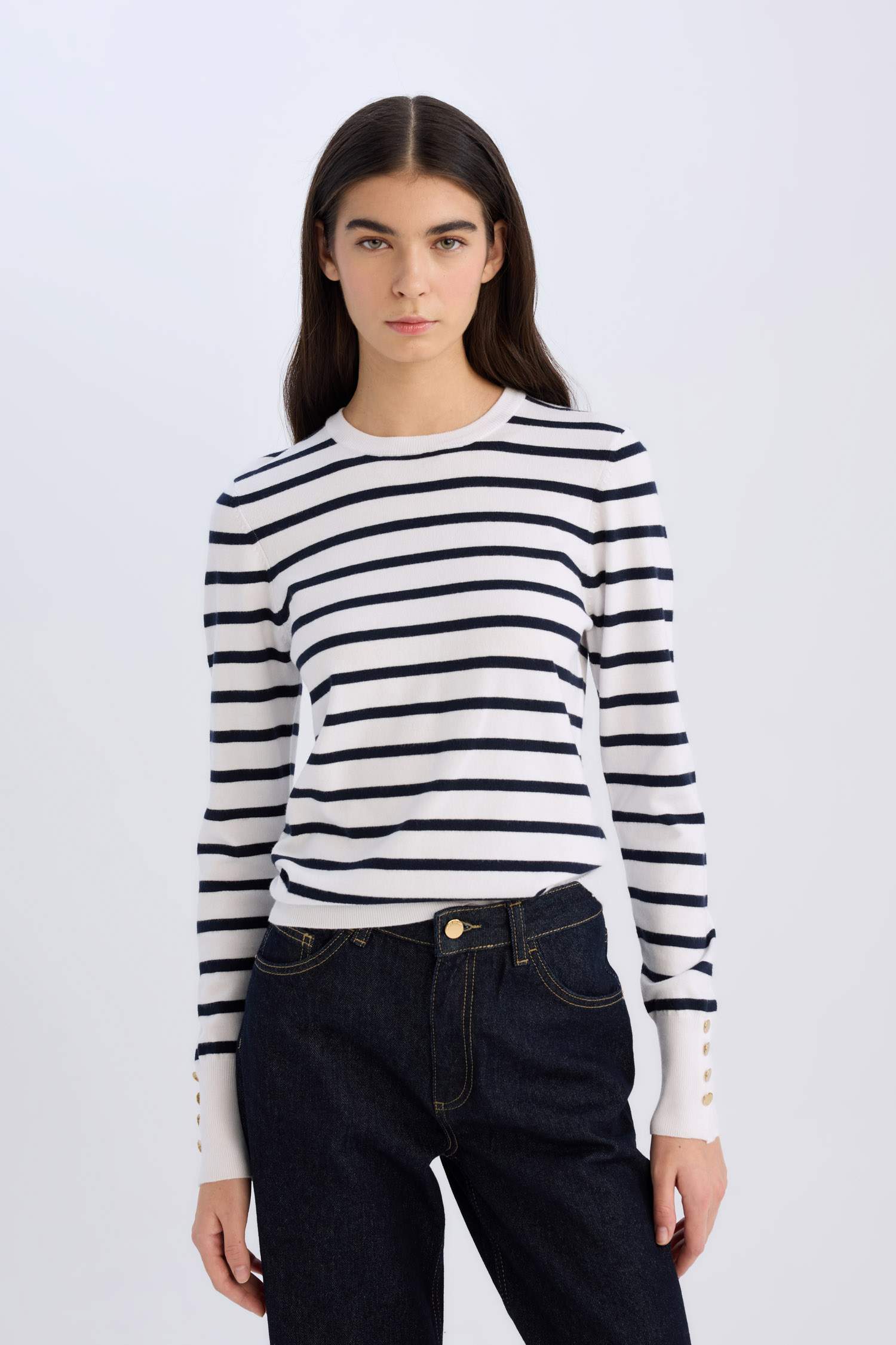 بلوز صوف قصة عادية بياخة مستديرة