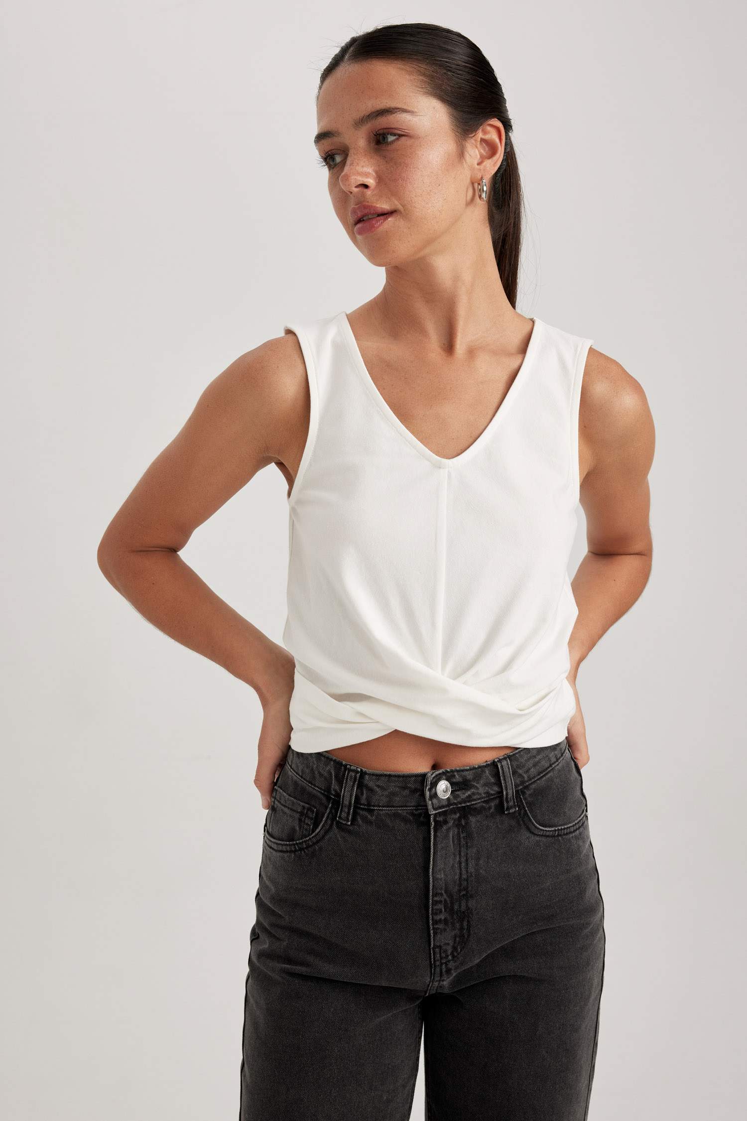 ديباردور سليم فيت برقبة V