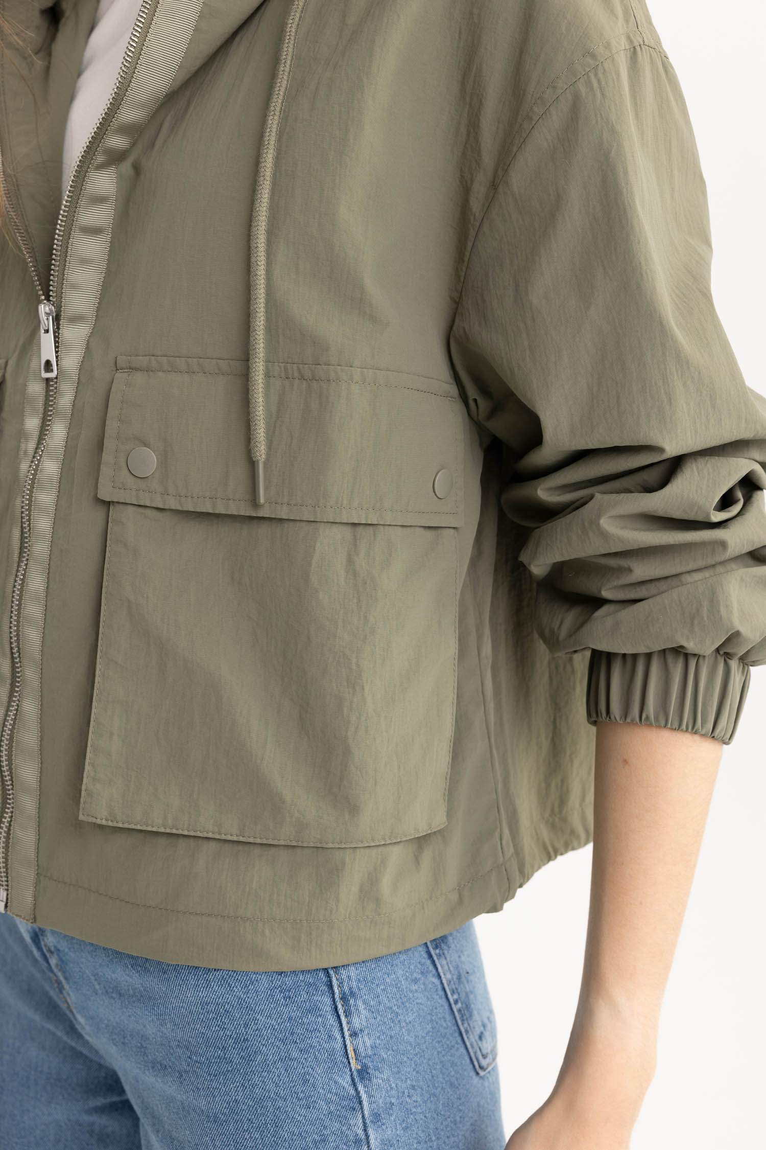 Relax Fit Hooded Zipper Waterproof Jacket