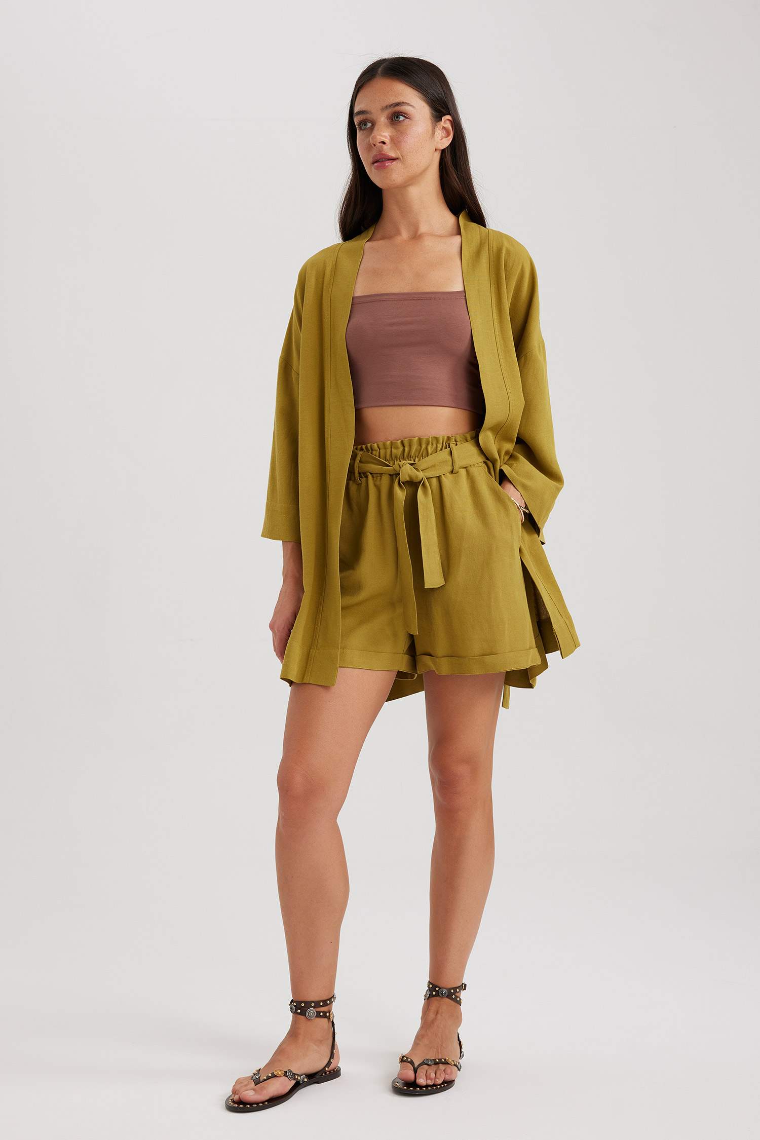 Short taille haute en lin mélangé