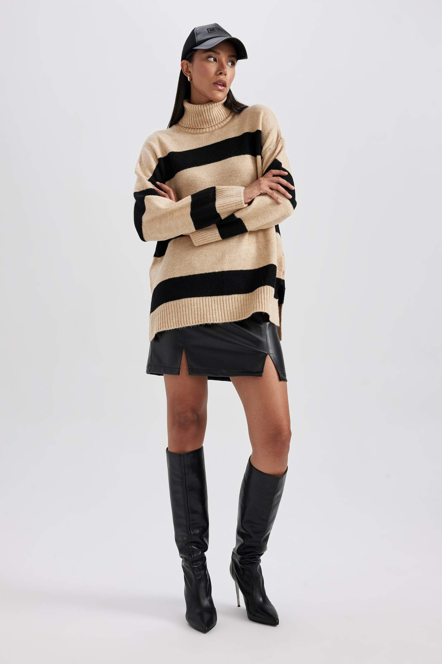 Relax Fit Balıkçı Yaka Çizgili Triko Kazak Tunik