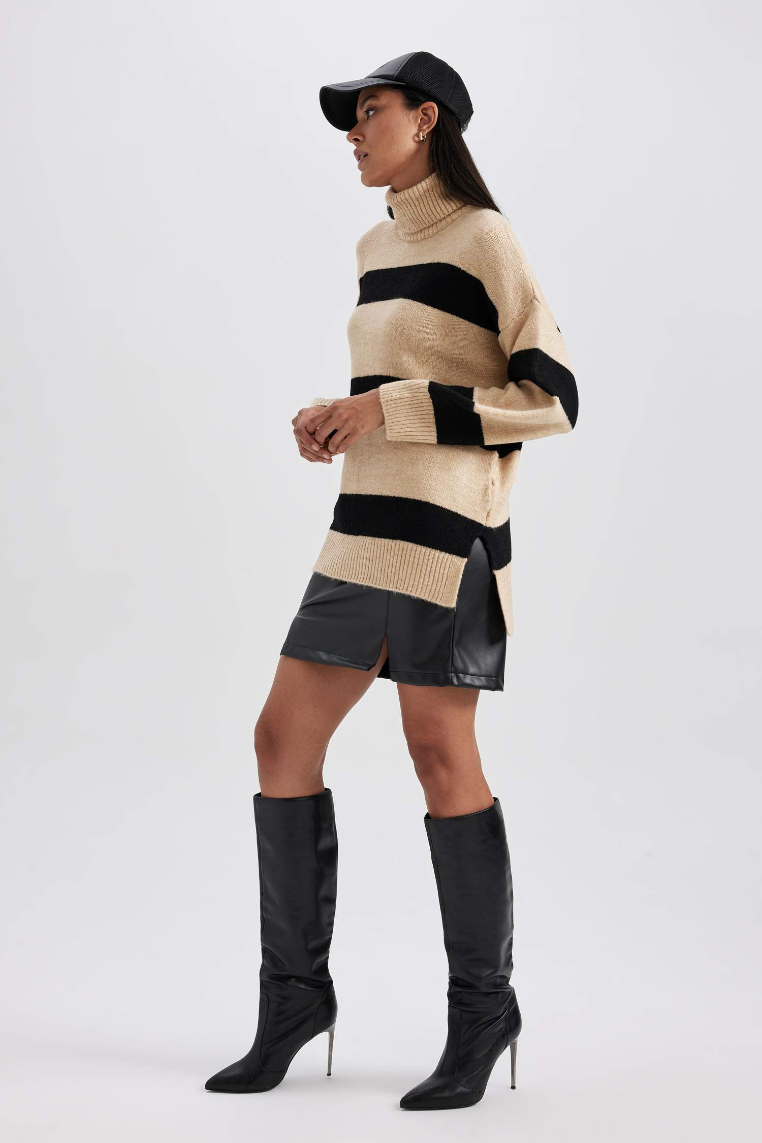 Relax Fit Balıkçı Yaka Çizgili Triko Kazak Tunik