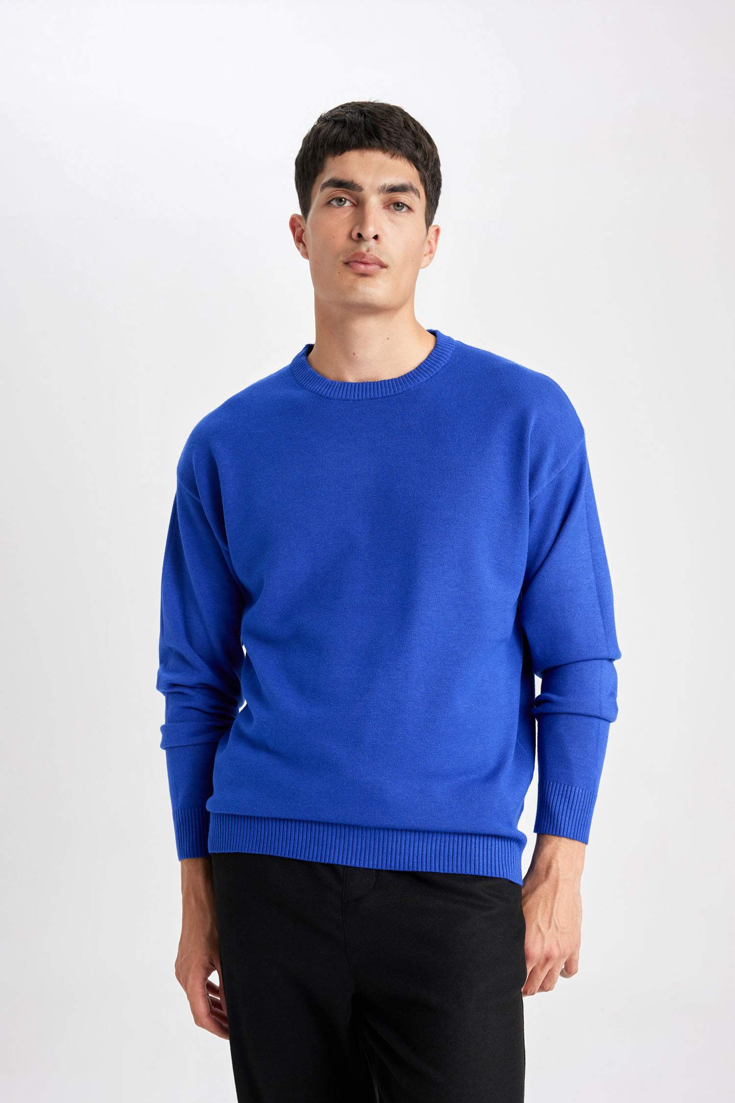 релакс пішімі дөңгелек жаға трикотаж Пулловер