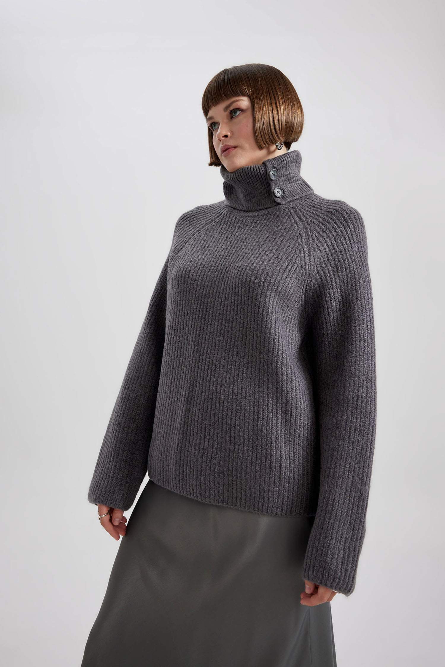 Свитер свободного кроя на молнии