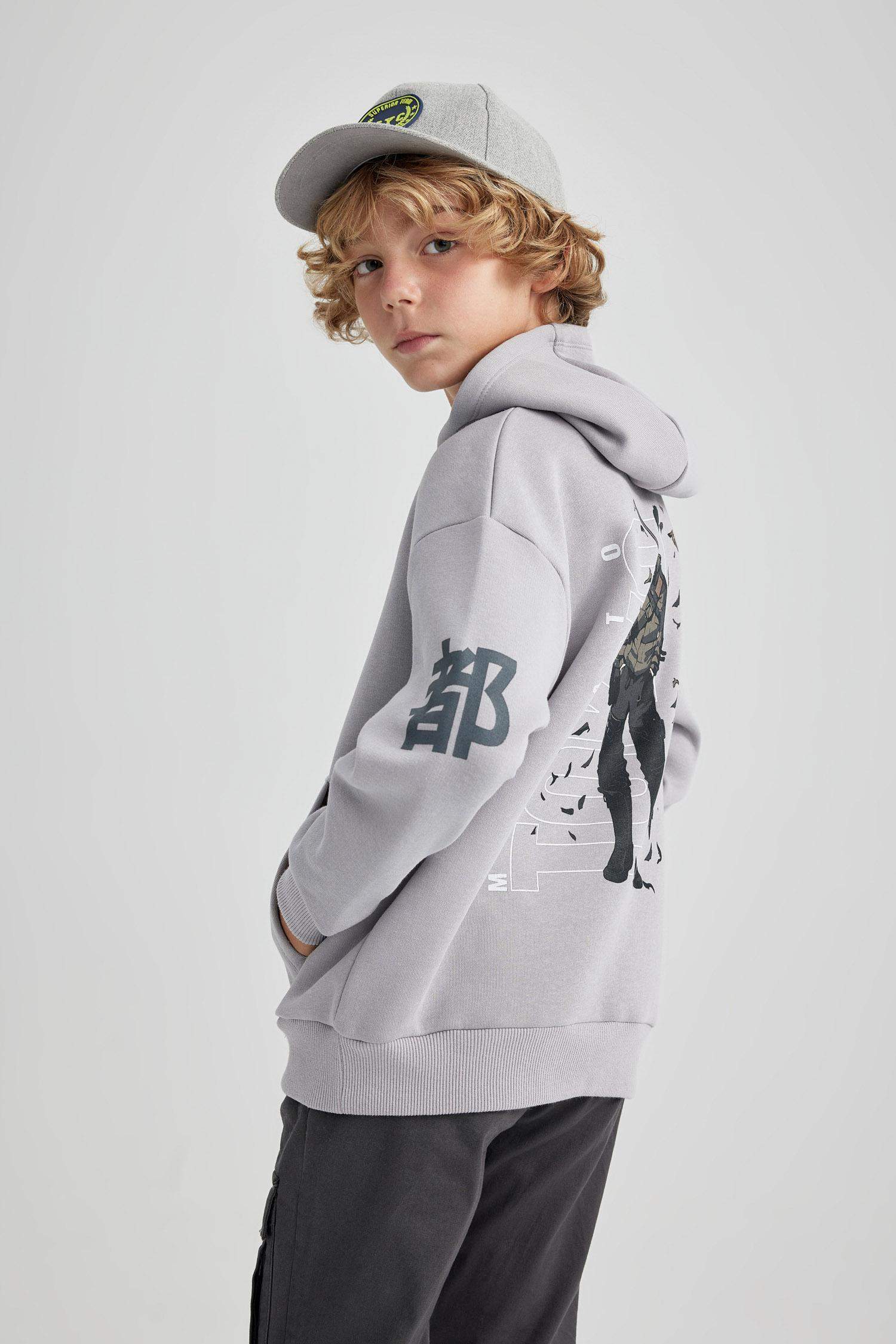 سويت شيرت ولادي اوفر سايز قماش سميك بجيب