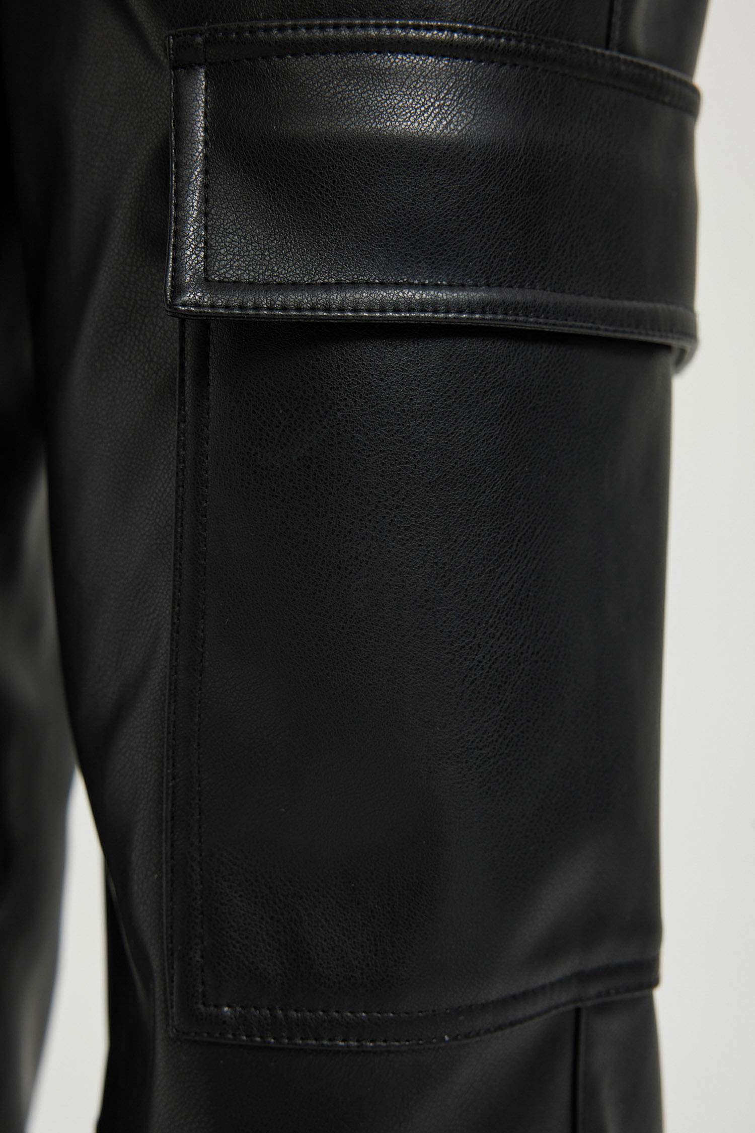 Pantalon Cargo Coupe Droite