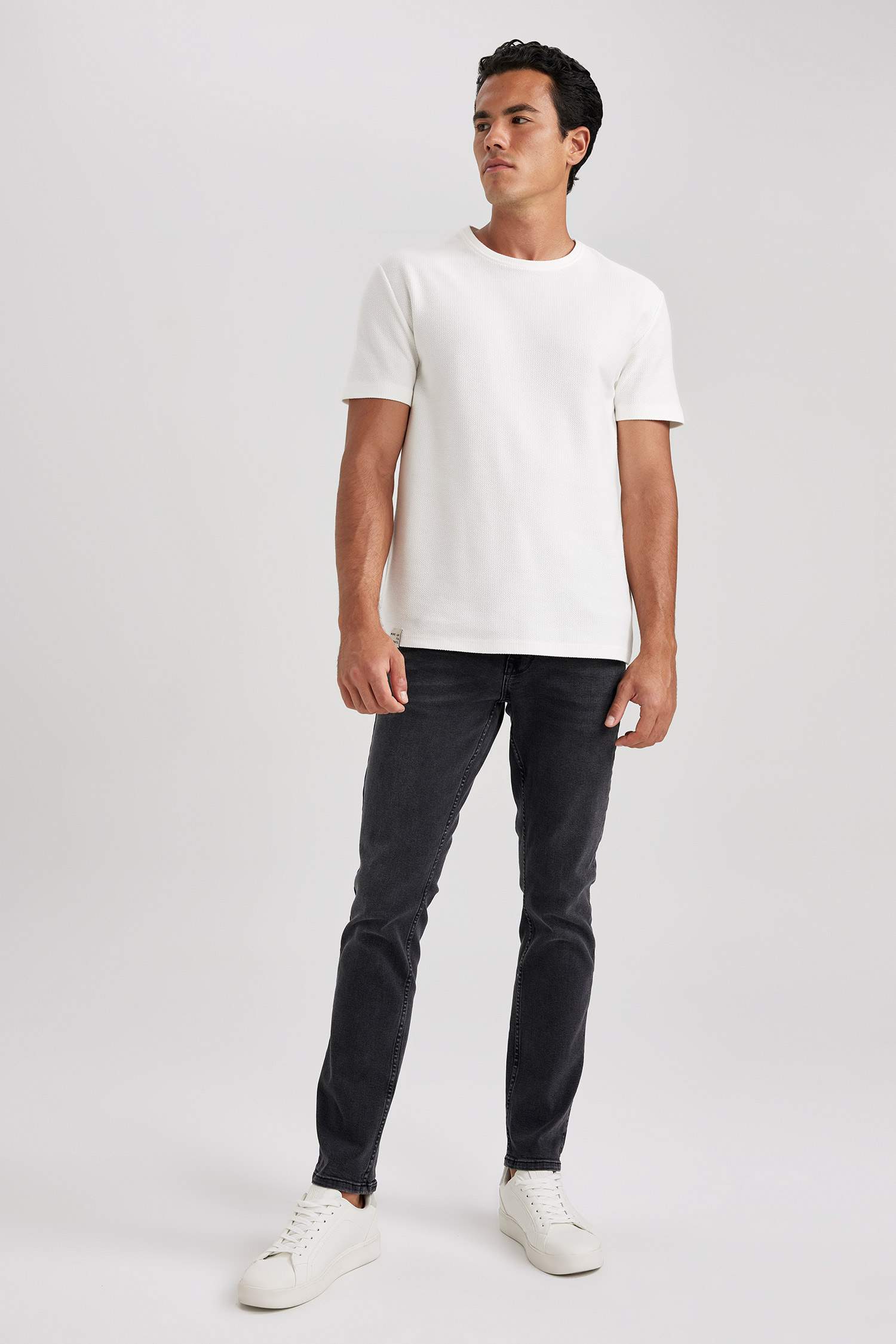 Pedro Slim Fit Dar Kalıp Normal Bel Dar Paça Jean Pantolon