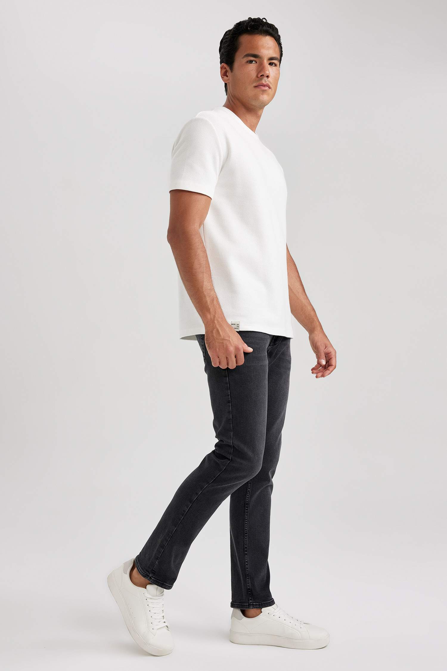 Pedro Slim Fit Dar Kalıp Normal Bel Dar Paça Jean Pantolon